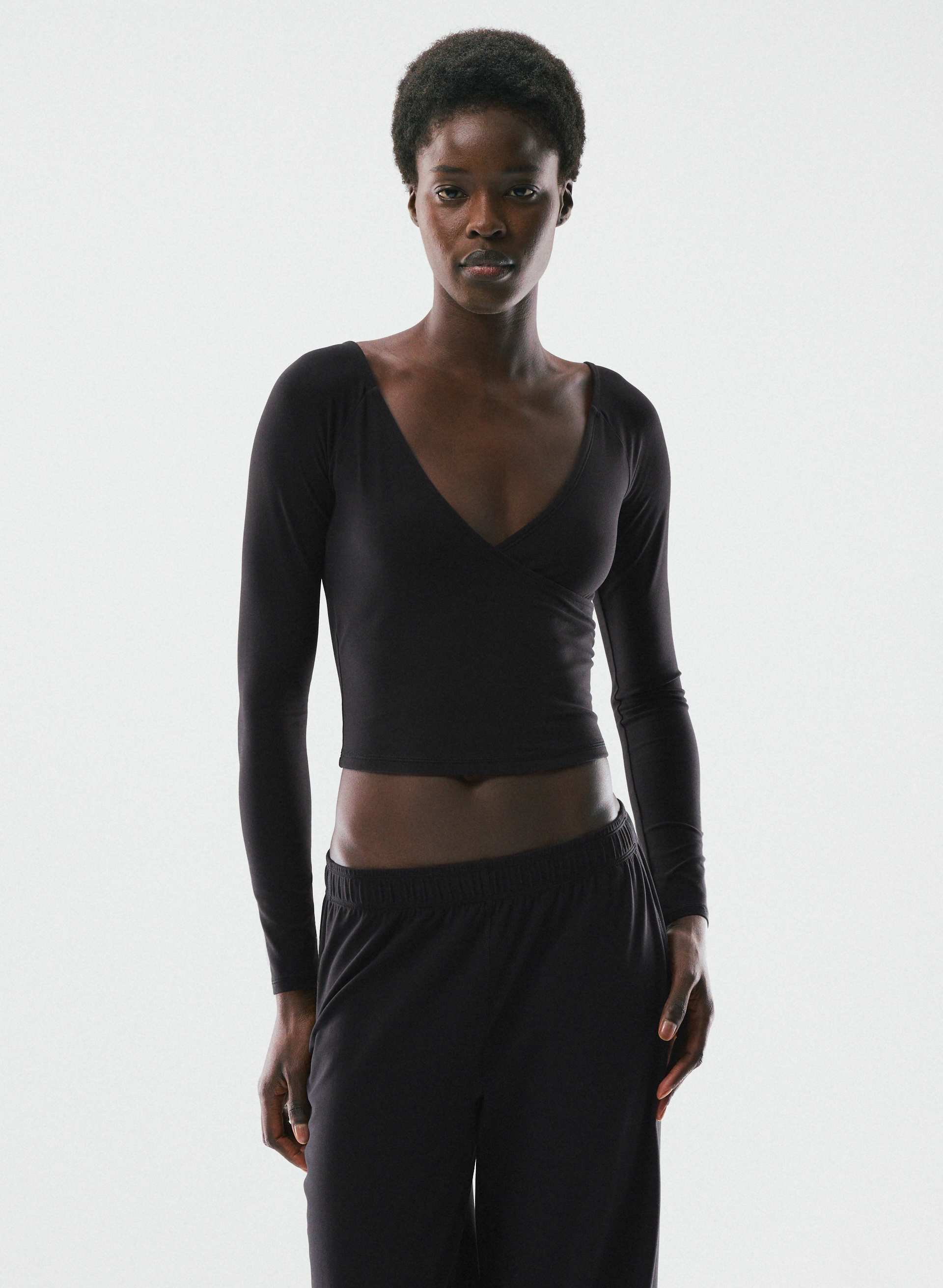 BUTTER REACH LONGSLEEVE | Aritzia