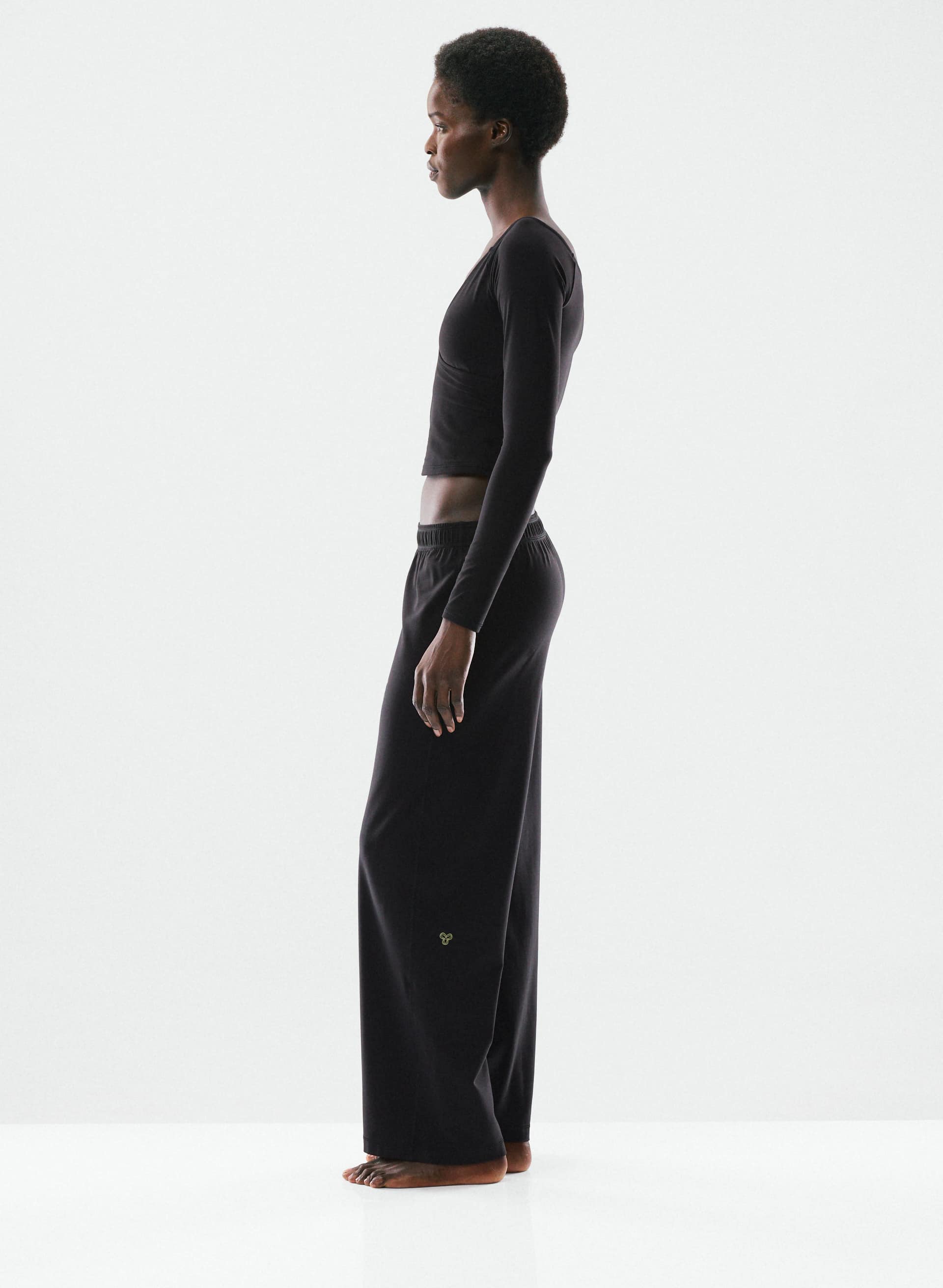 BUTTER REACH LONGSLEEVE | Aritzia