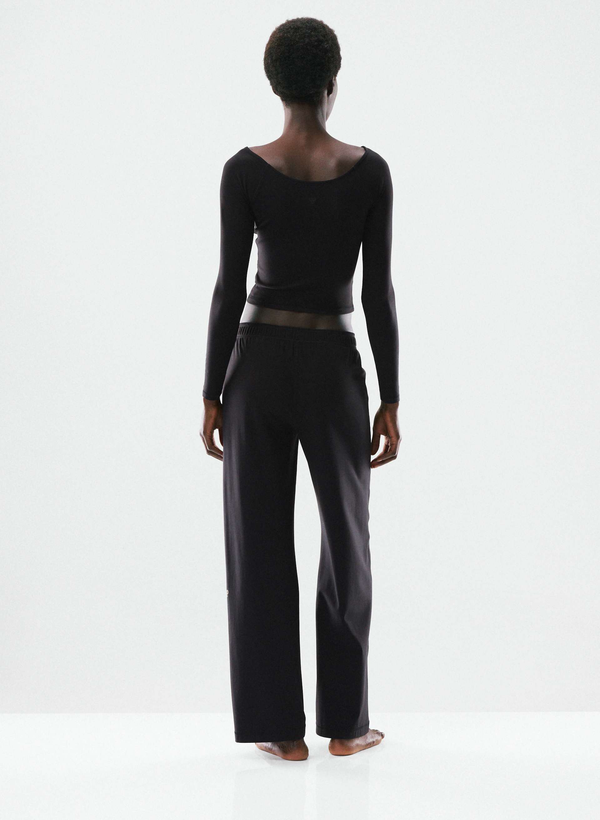 BUTTER REACH LONGSLEEVE | Aritzia