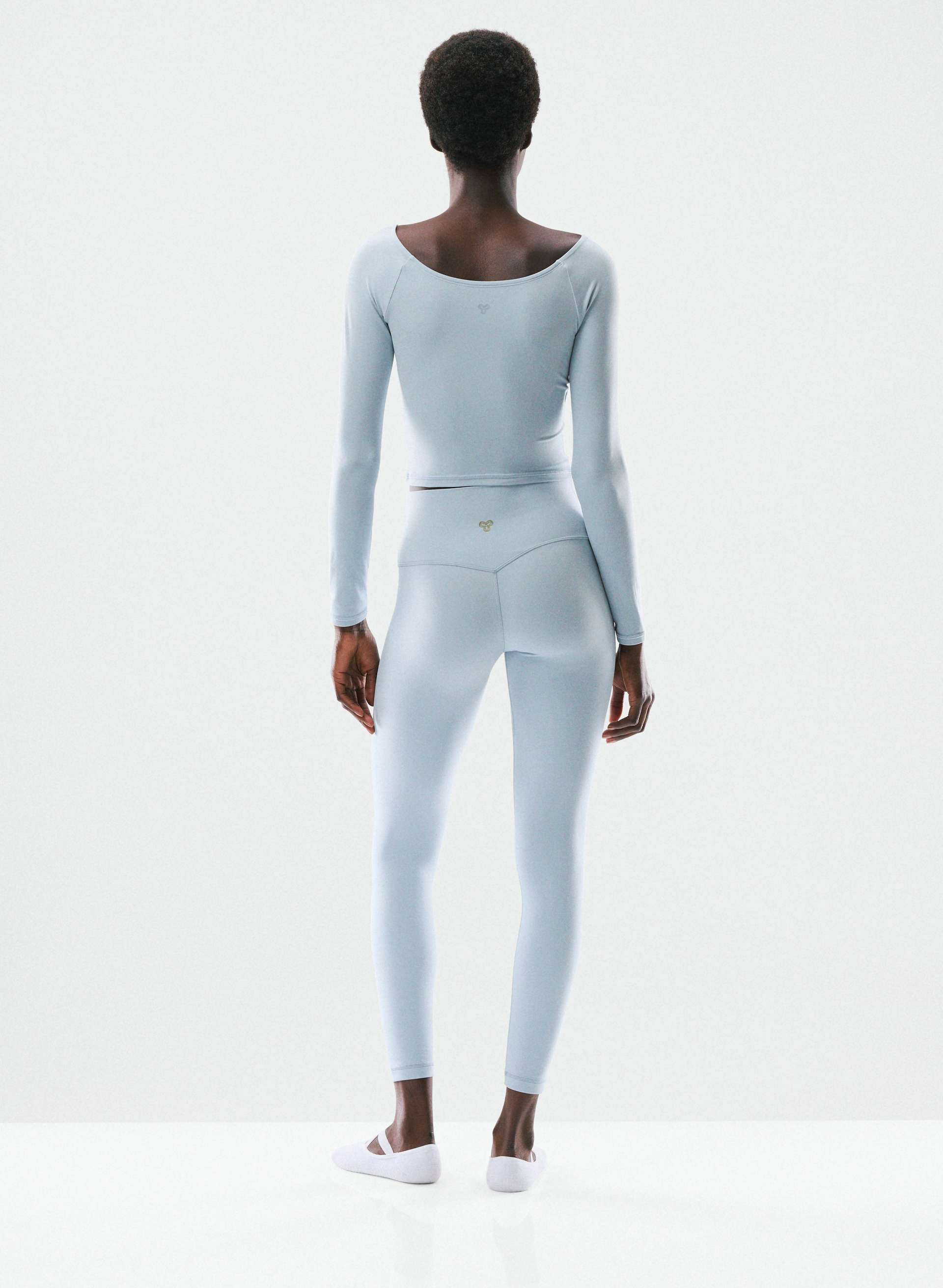 HAUT REACH À MANCHES LONGUES - BUTTER | Aritzia