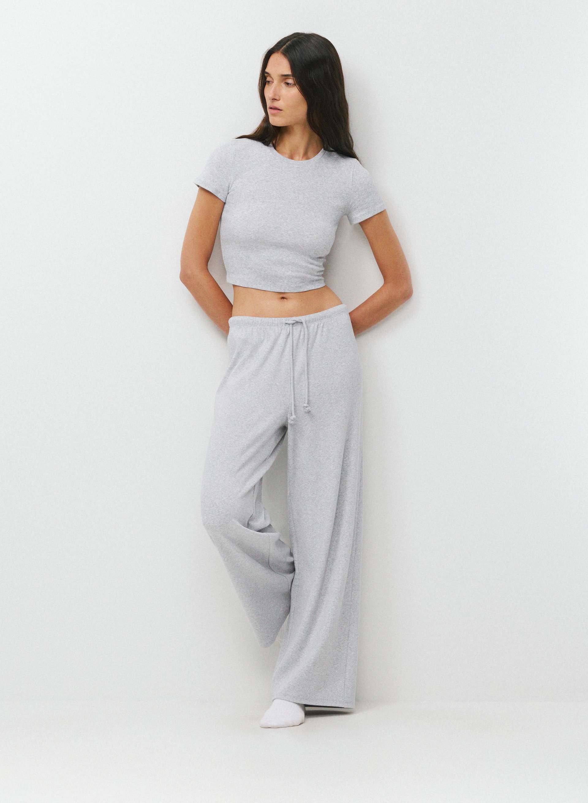 theredthread argyle fit tops ホワイト×グレー HomeStretch™ Rib Tune Waist T-Shirt | Aritzia US