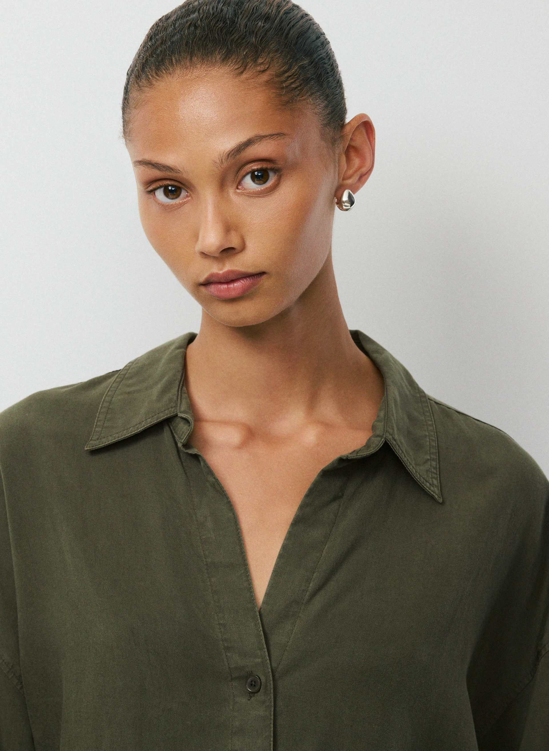 【Archive】90s 新品  シルク シャツ オリーブ Archive Shirt | Aritzia CA