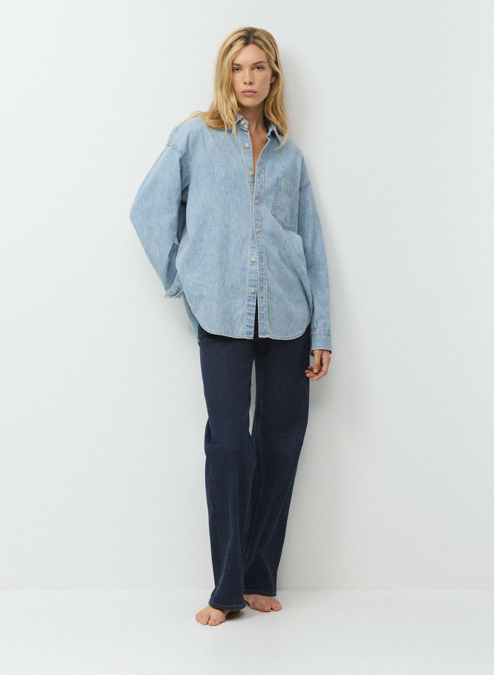 THE '80S COMFY DENIM SHIRT | Aritzia