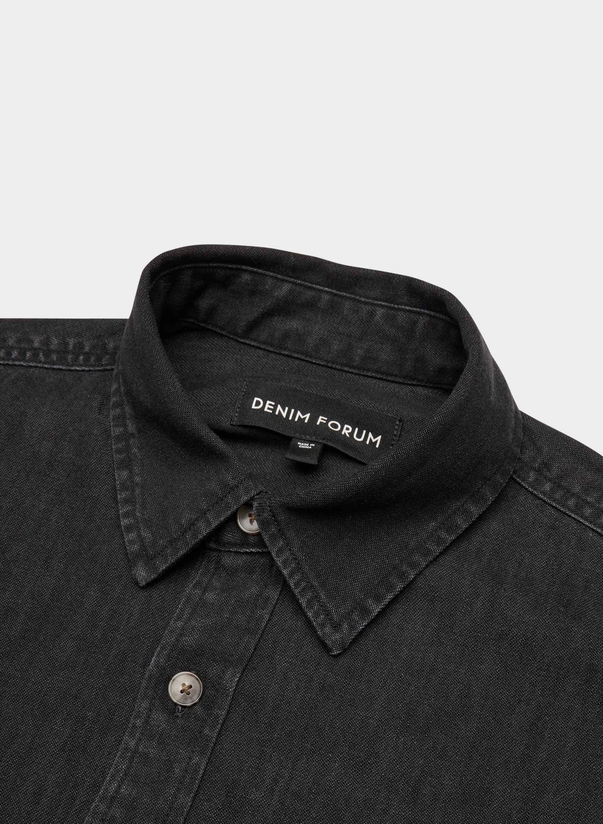 THE '80S COMFY DENIM SHIRT | Aritzia