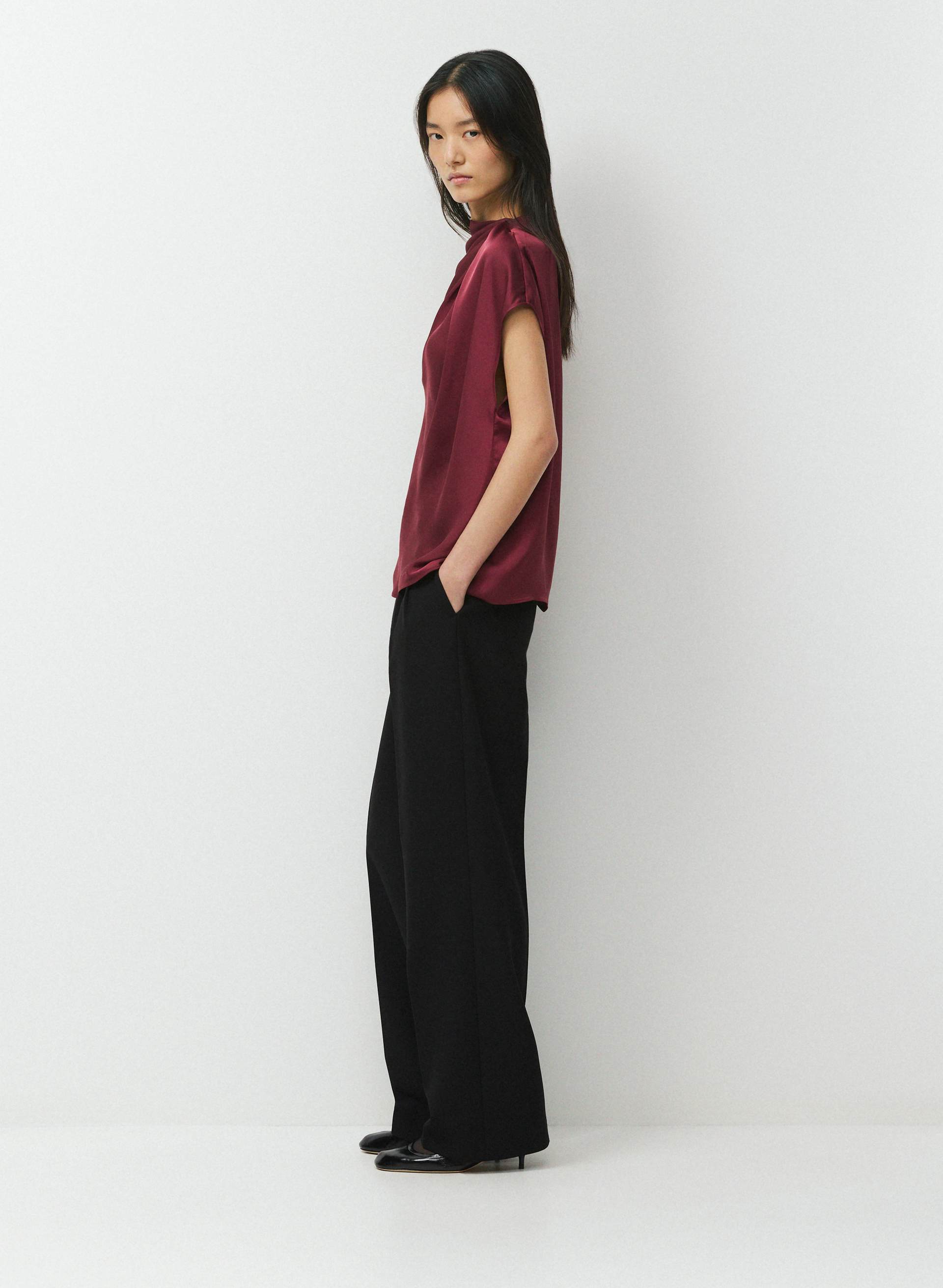 BLOUSE NOMINEE EN SATIN | Aritzia