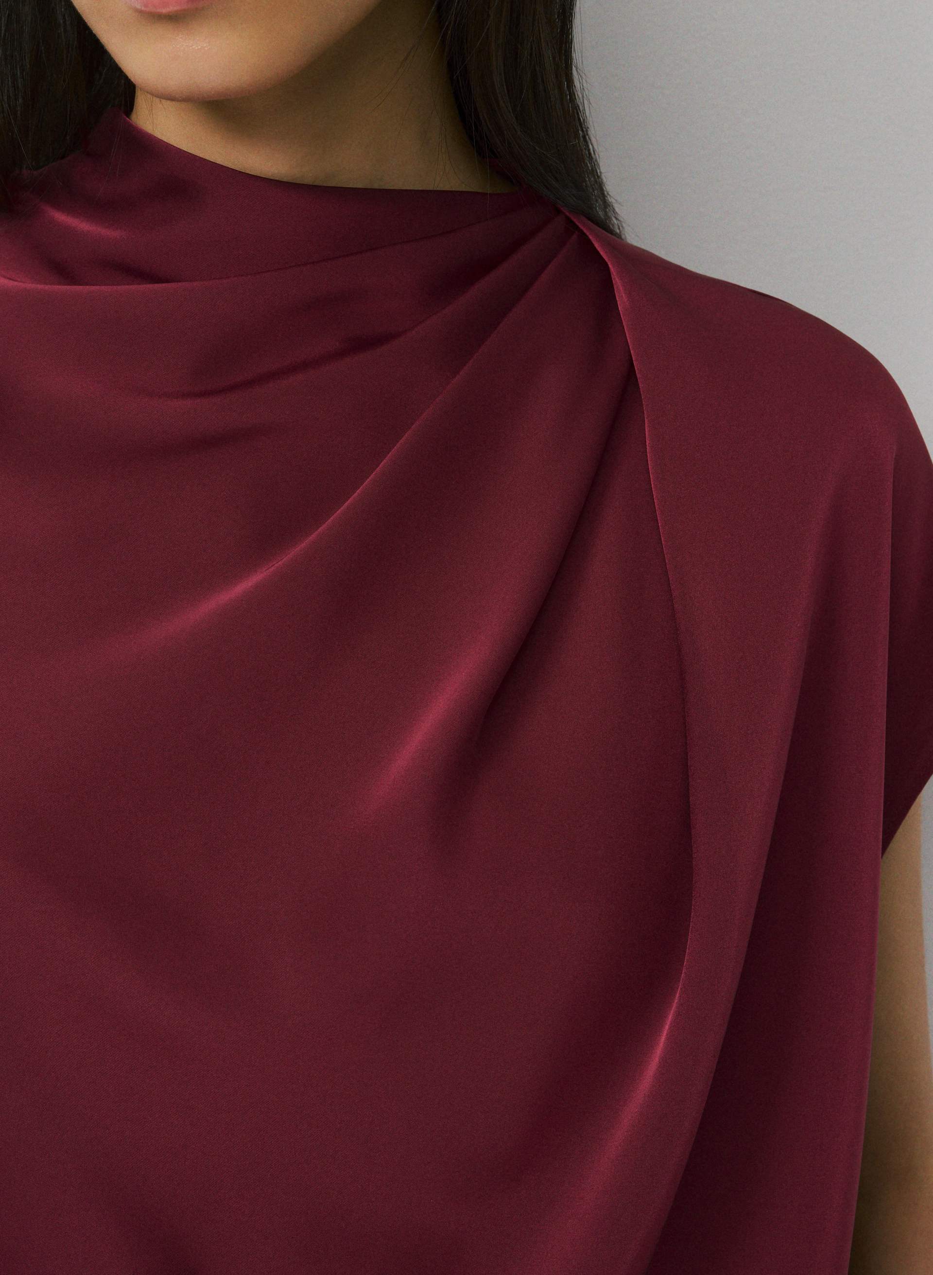 BLOUSE NOMINEE EN SATIN | Aritzia