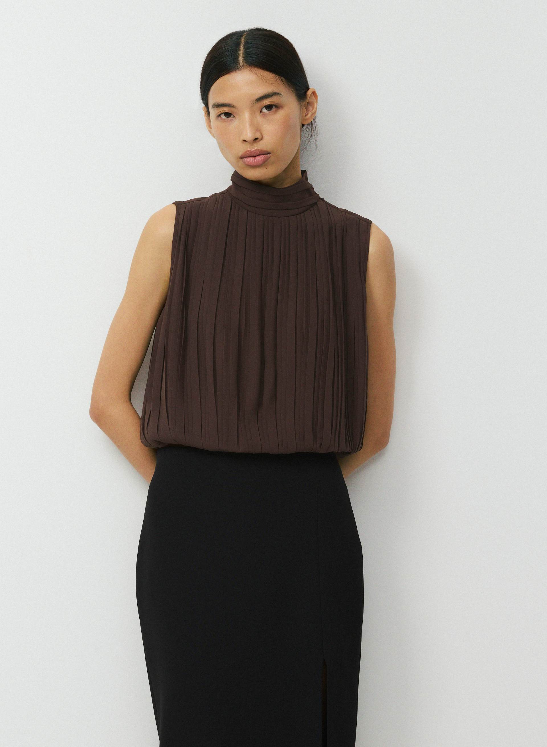 EZRA TOP - Ruched chiffon mockneck top. 