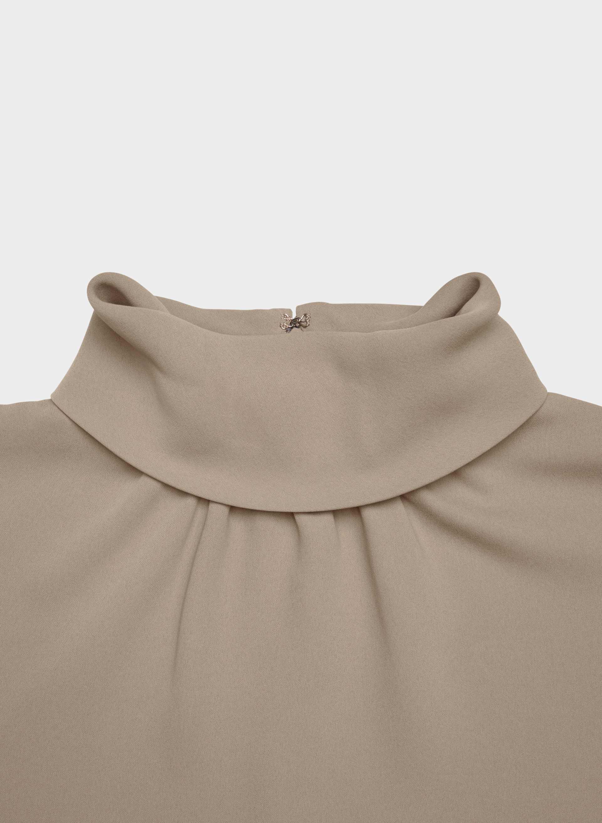 MADISELLE BLOUSE | Aritzia