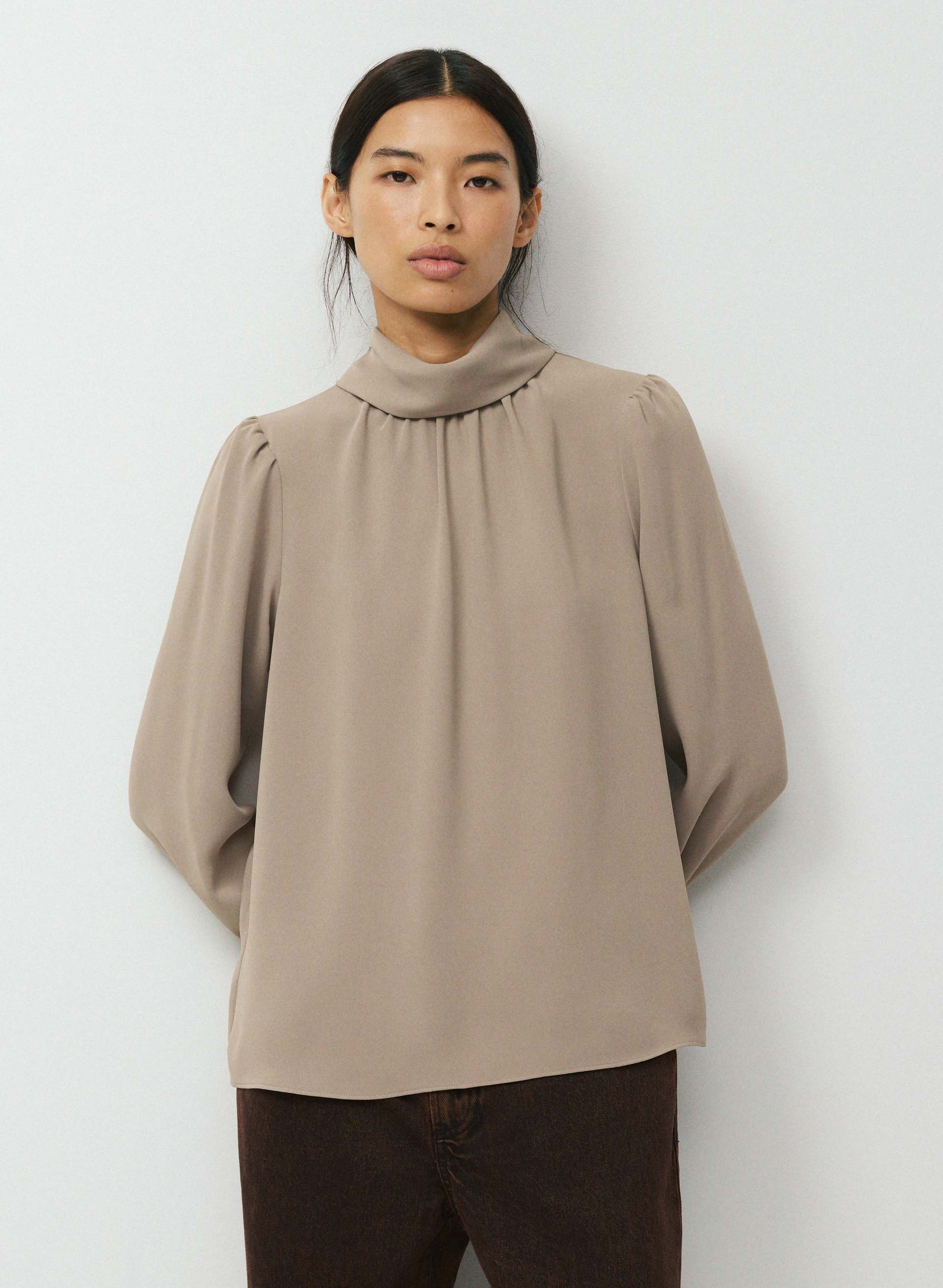 MADISELLE BLOUSE - Matte satin mockneck blouse. 