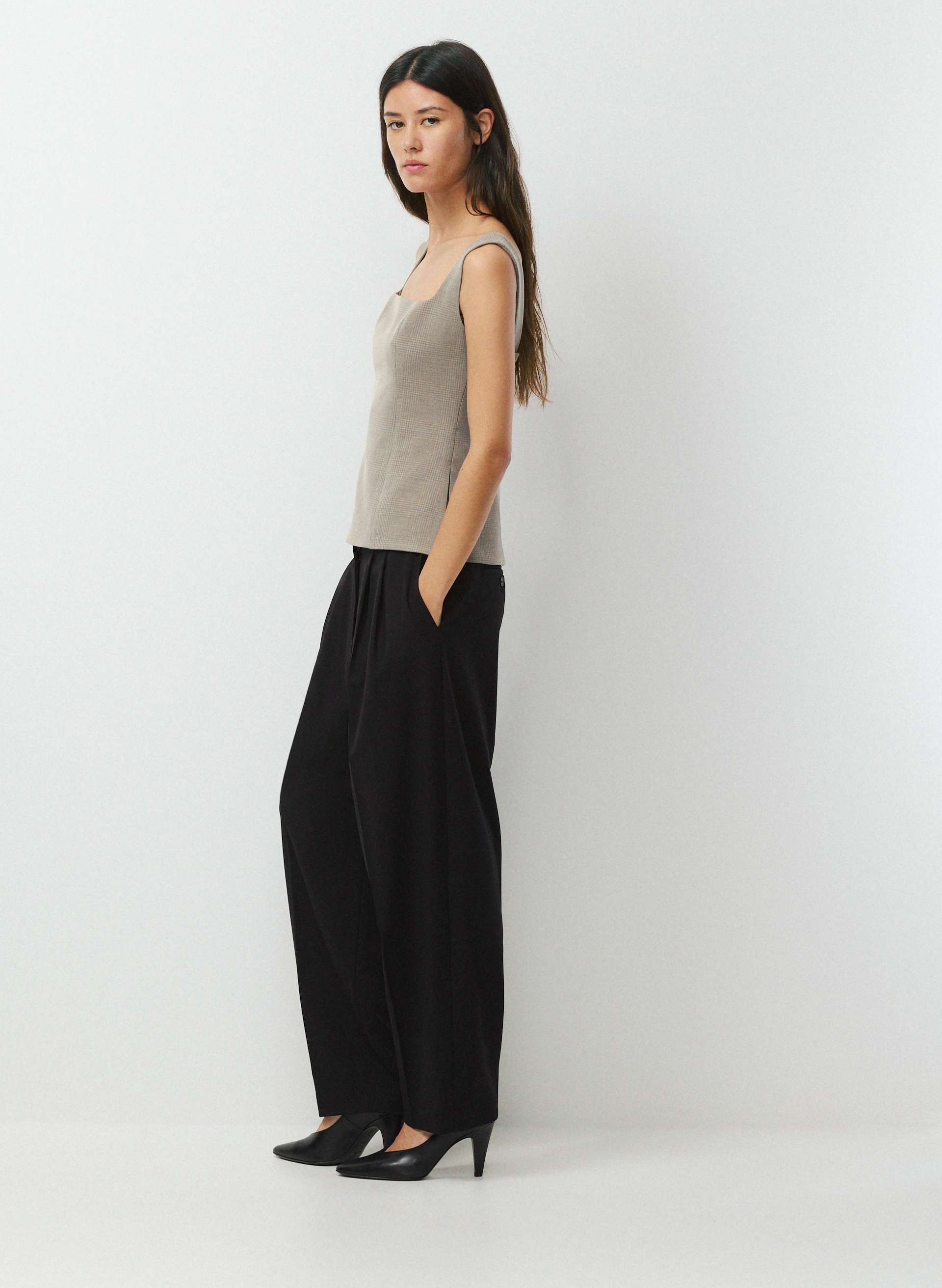 COLUMNIST TOP | Aritzia