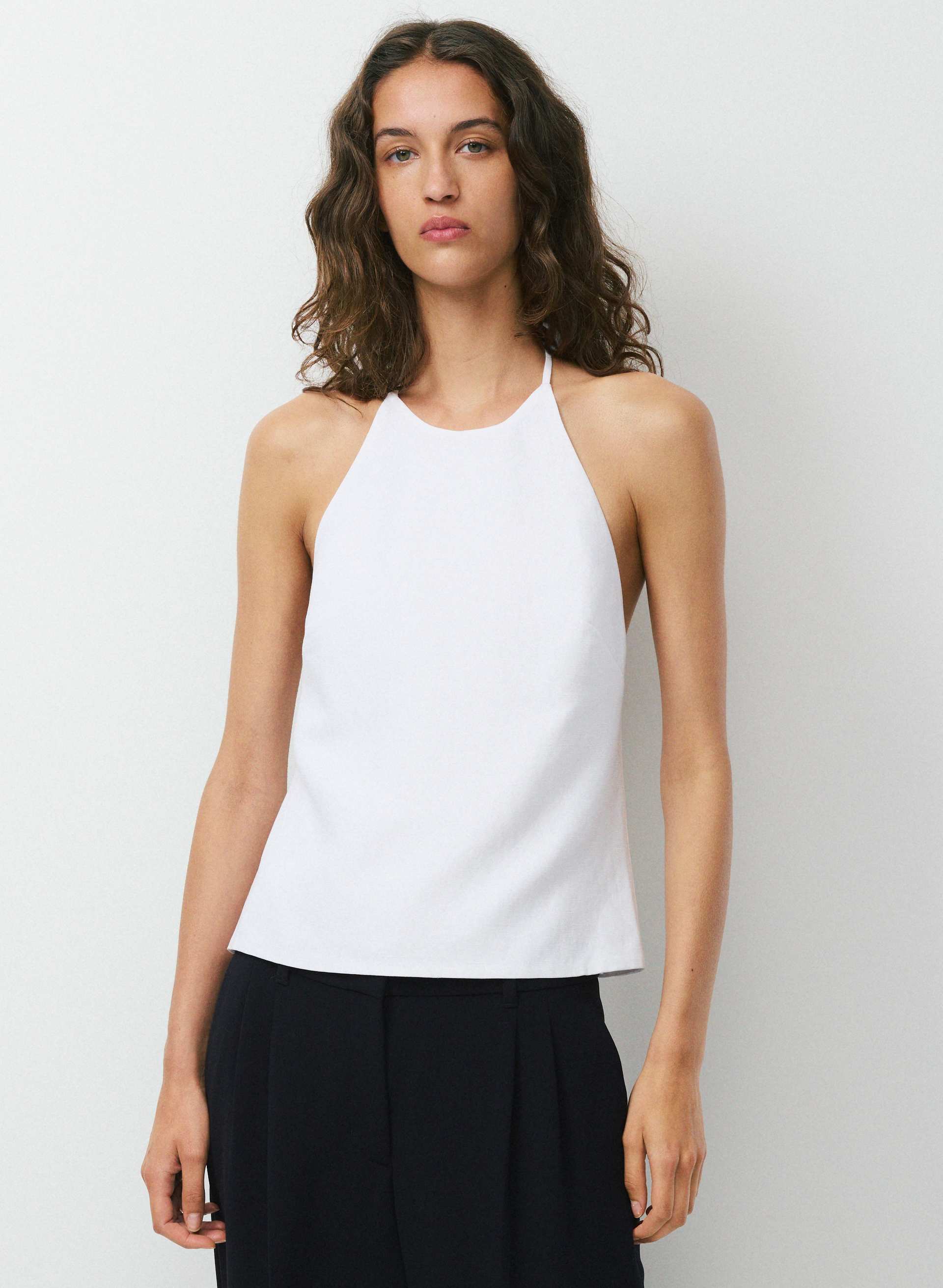 Earnshaw Halter Top - CruiseLinen™ | Aritzia US