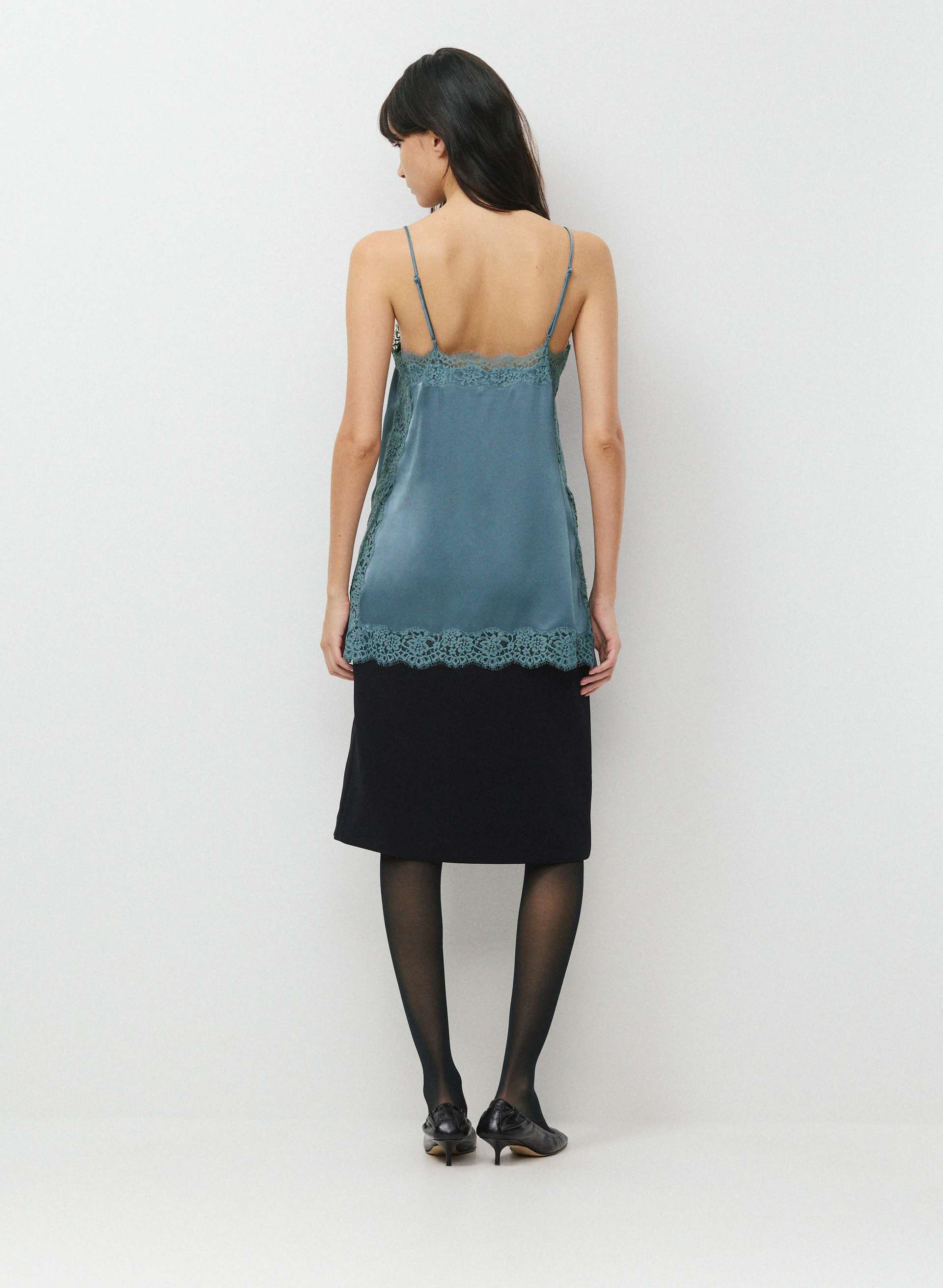CAMISOLE SERIF EN SATIN | Aritzia