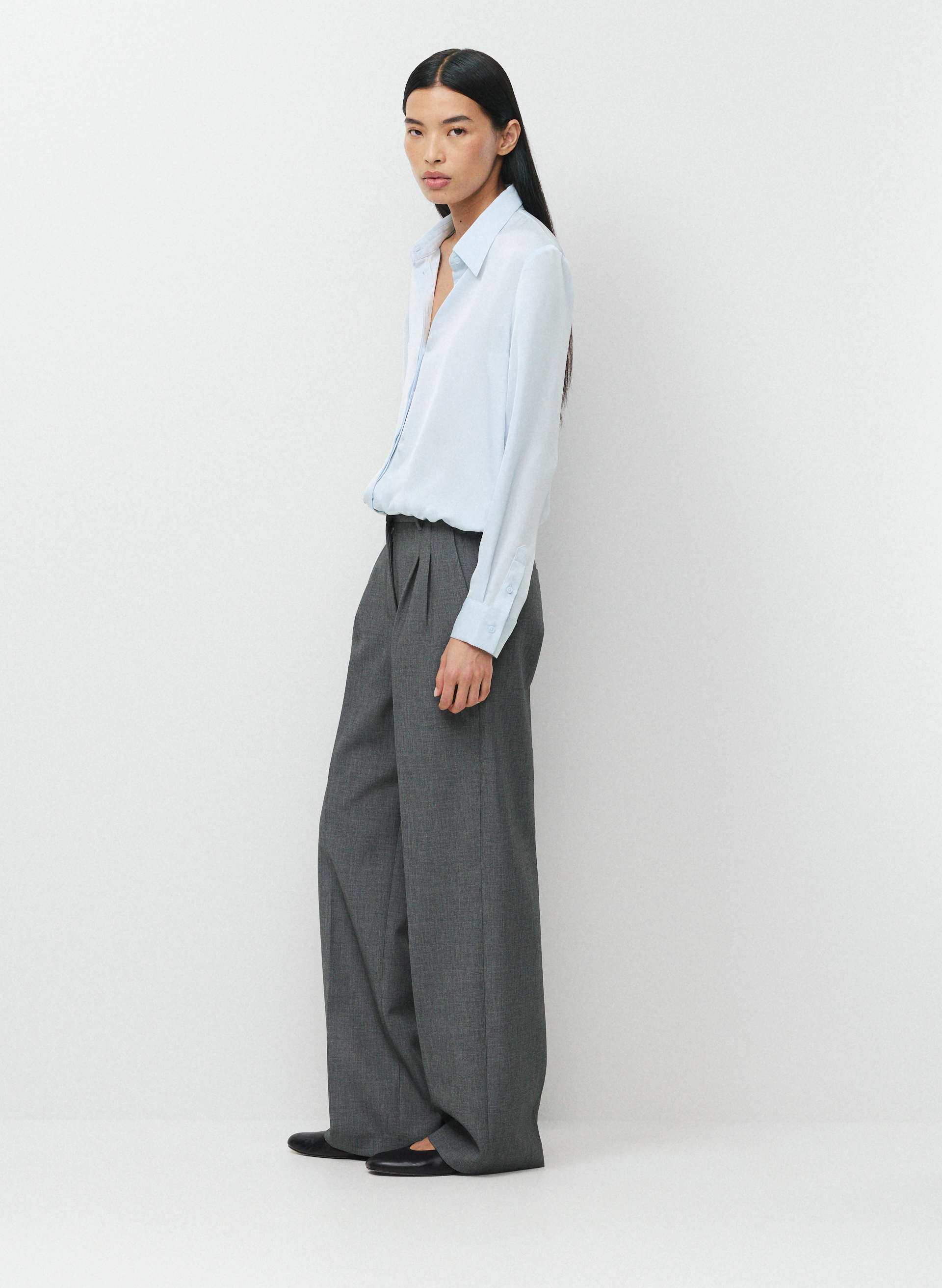 VANTAGE SATIN BLOUSE | Aritzia