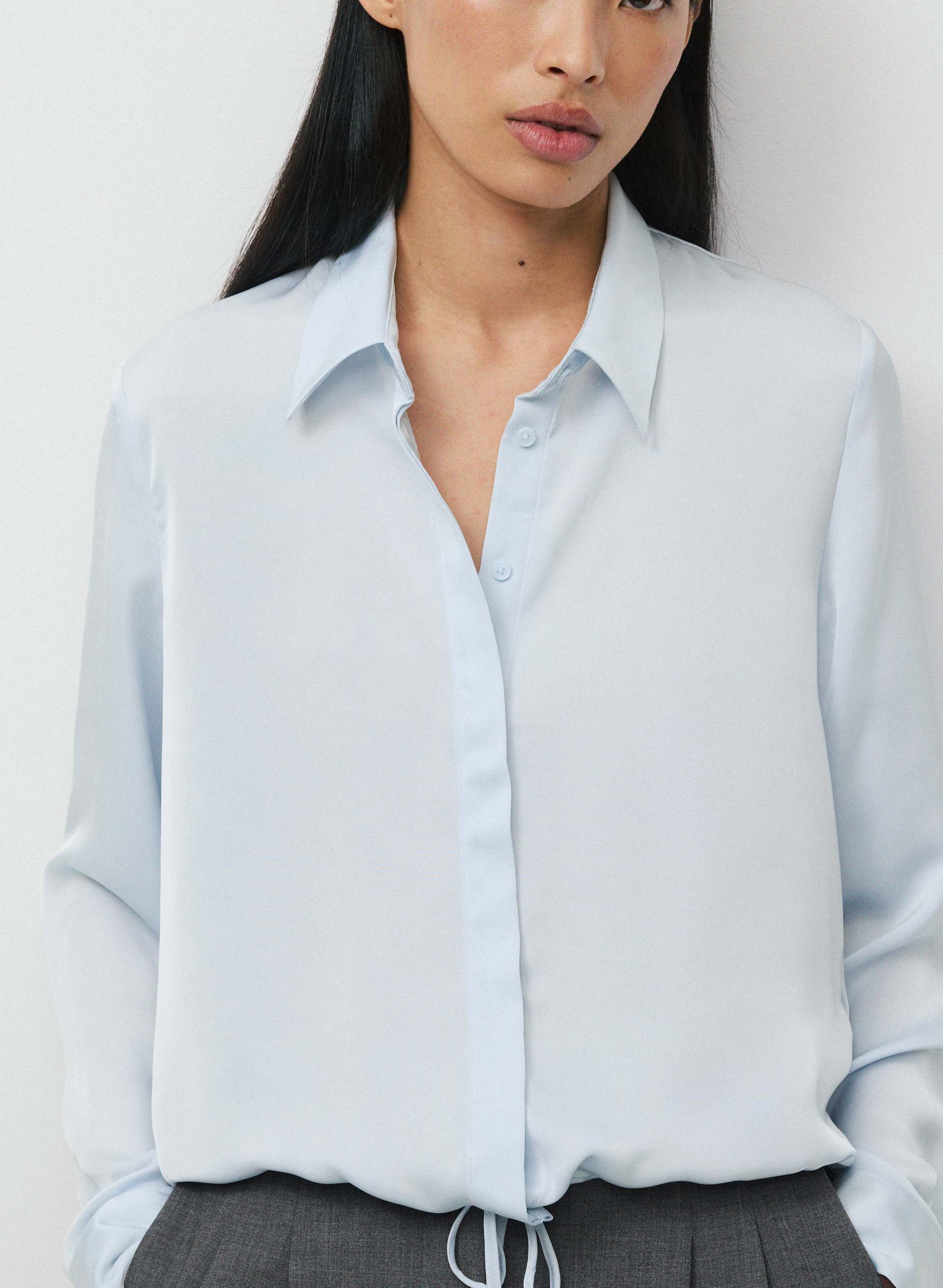 VANTAGE SATIN BLOUSE | Aritzia