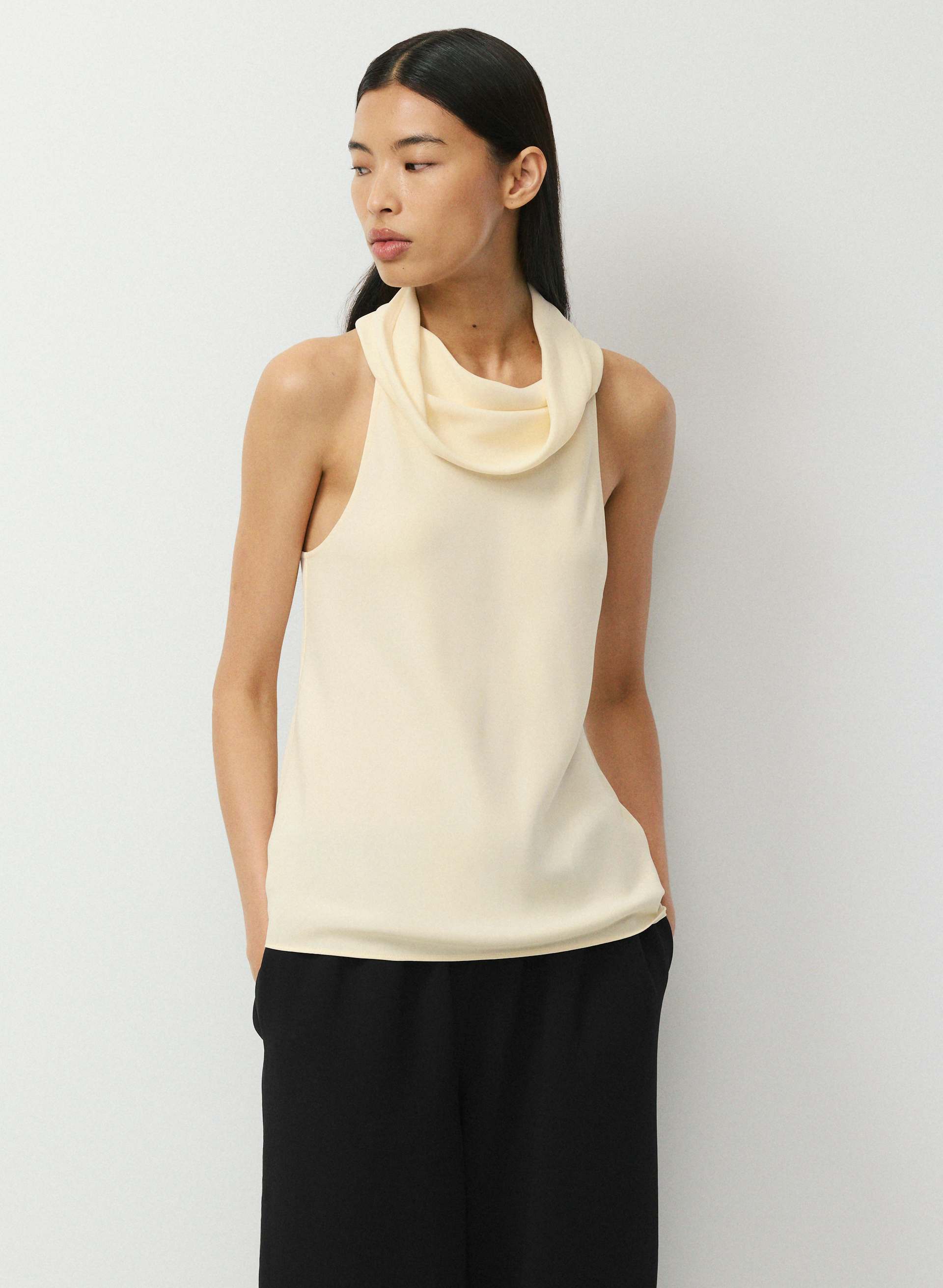 INSTIGATE TOP | Aritzia