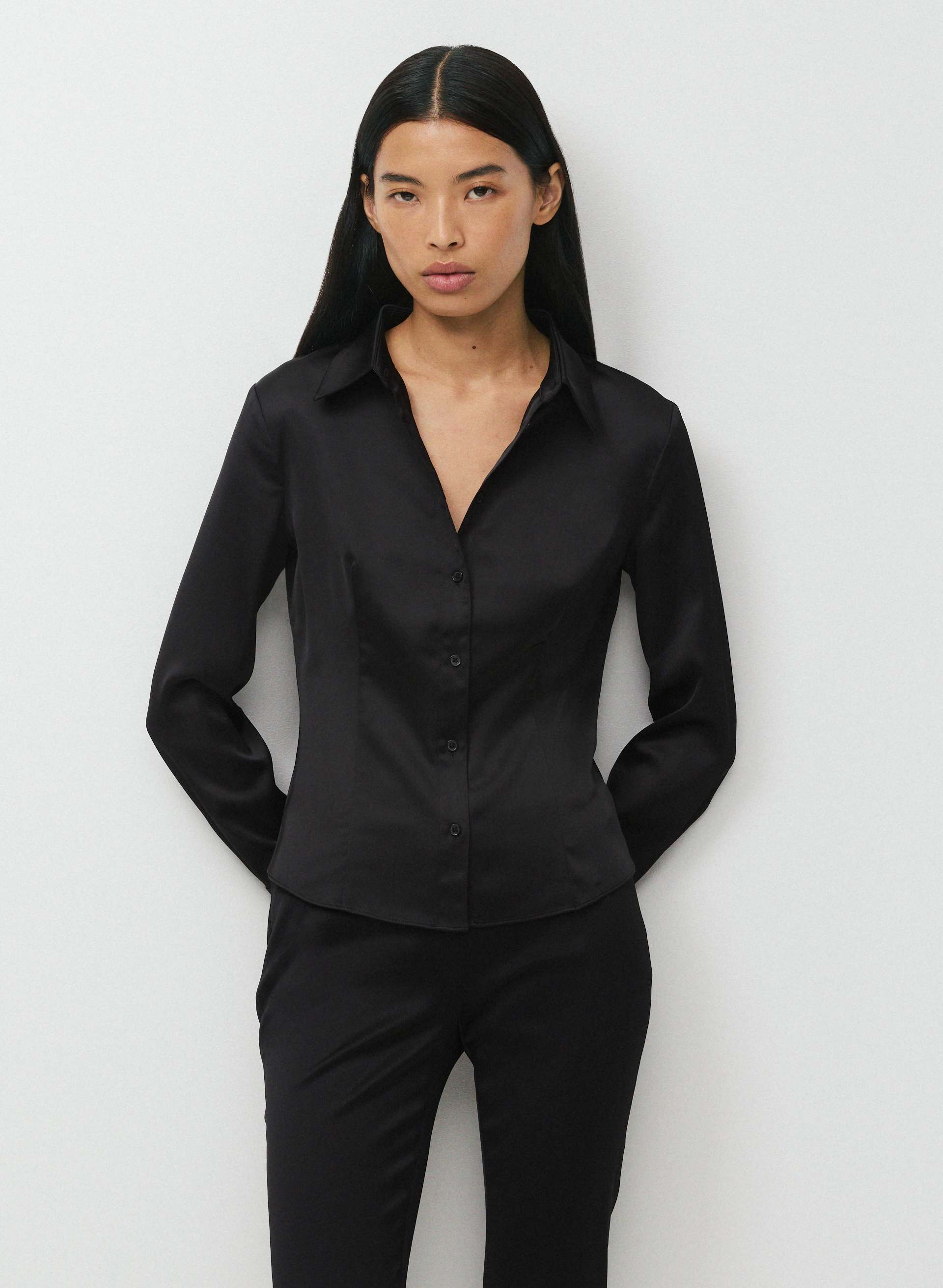 CAMEO SATIN SHIRT - Satin slim-fit button-up shirt. 