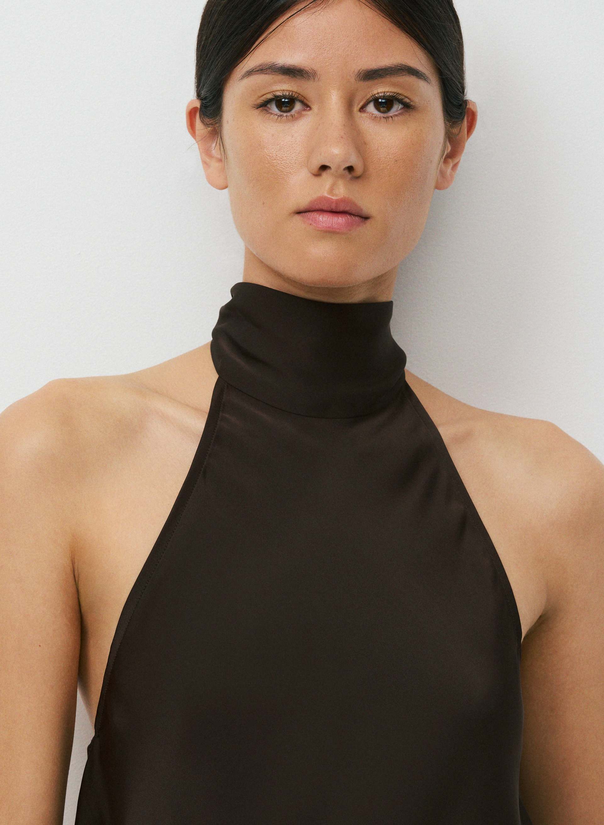 REFINE SHINE™ REVEL HALTER TOP | Aritzia