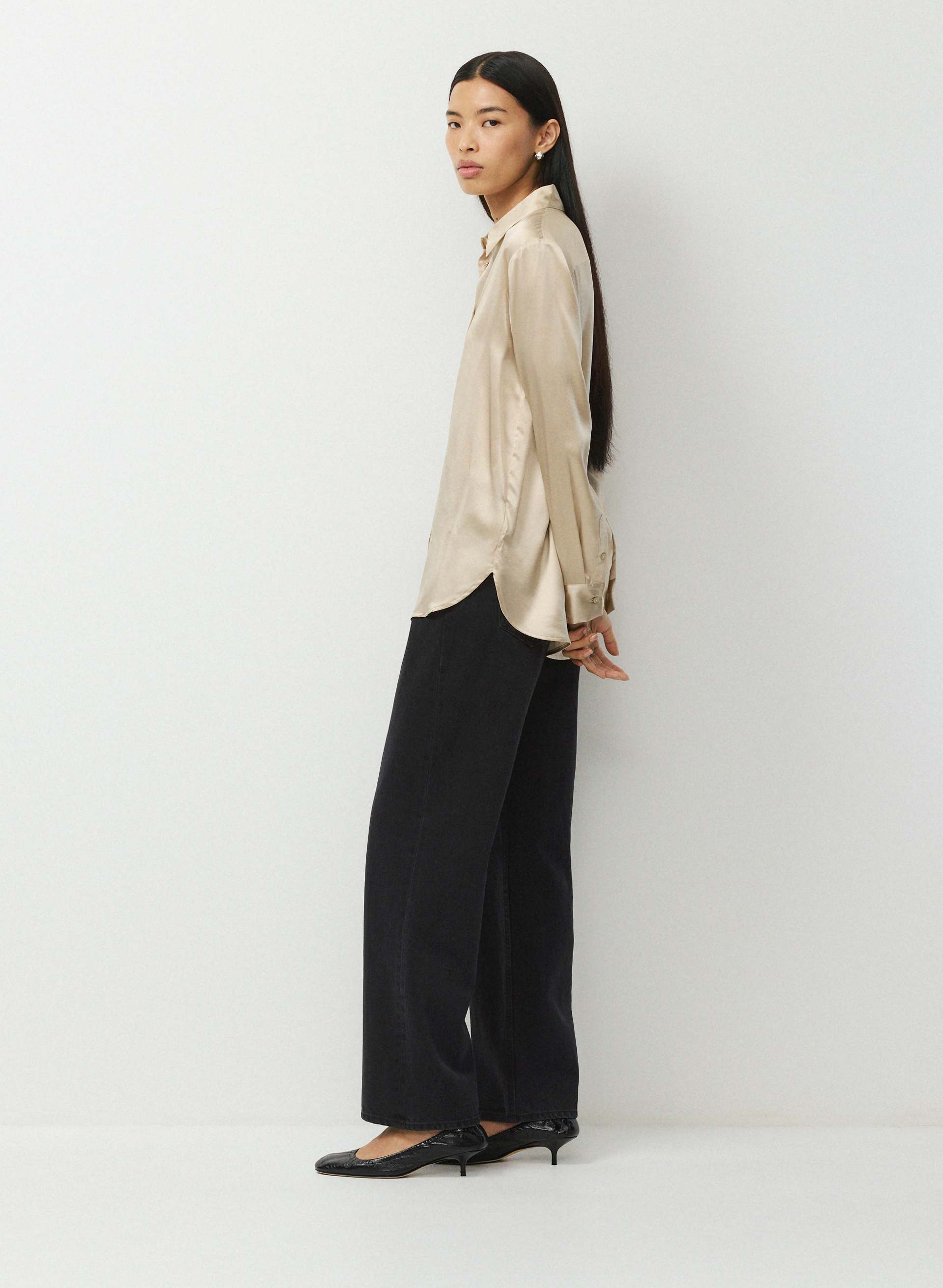 FORECAST SILK SHIRT | Aritzia