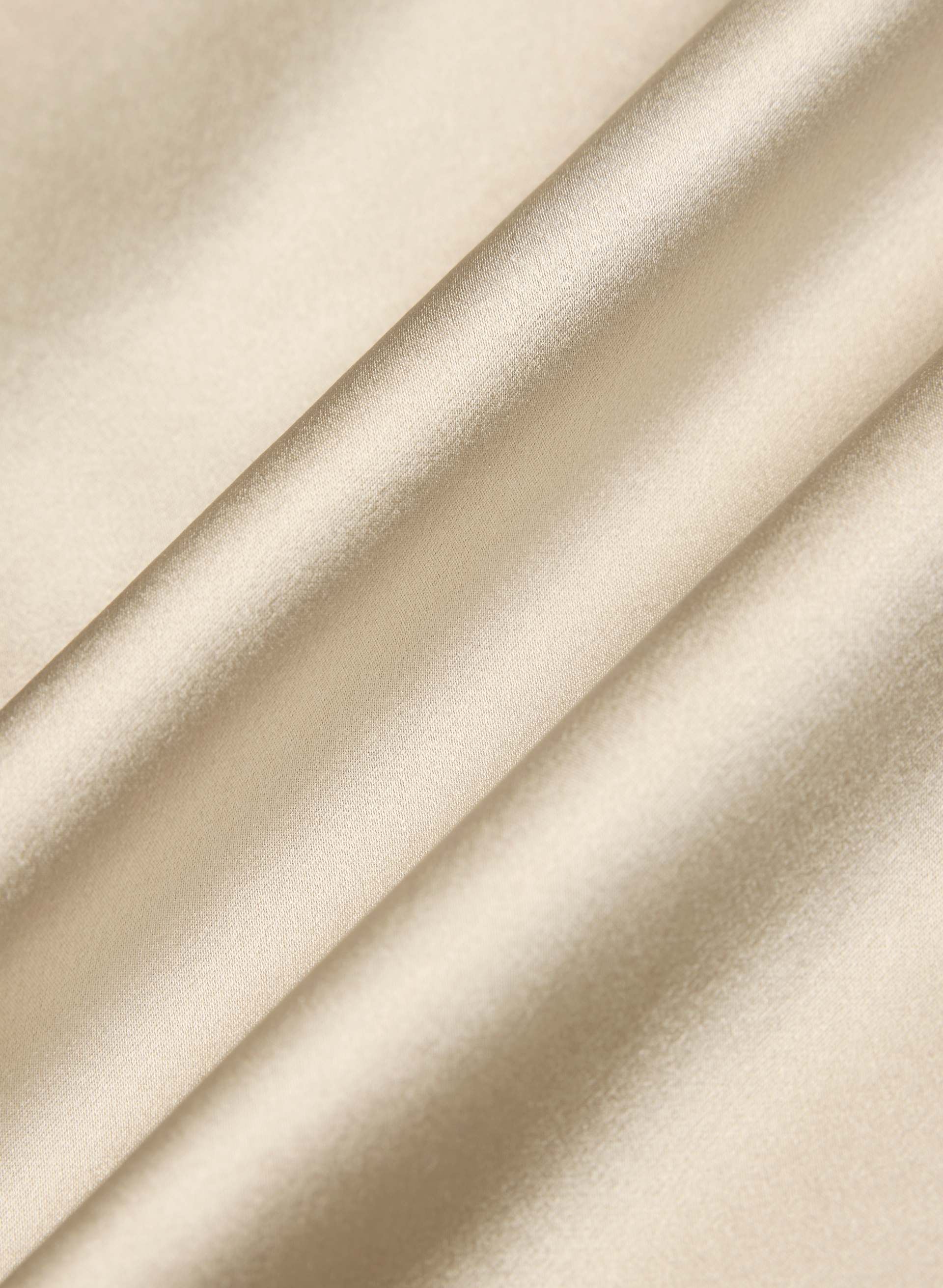 MOMENTUM SILK TOP | Aritzia