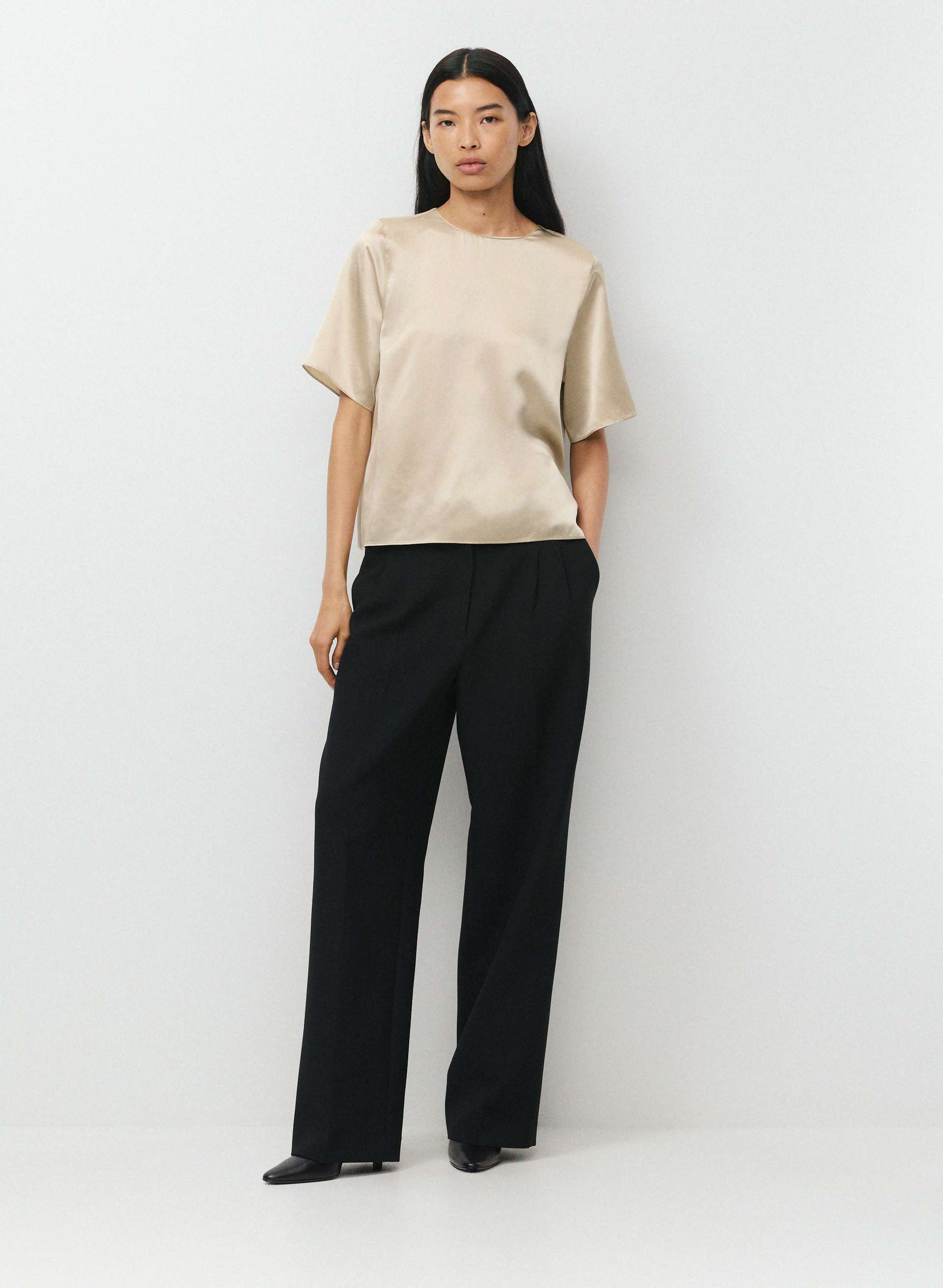 MOMENTUM SILK TOP | Aritzia