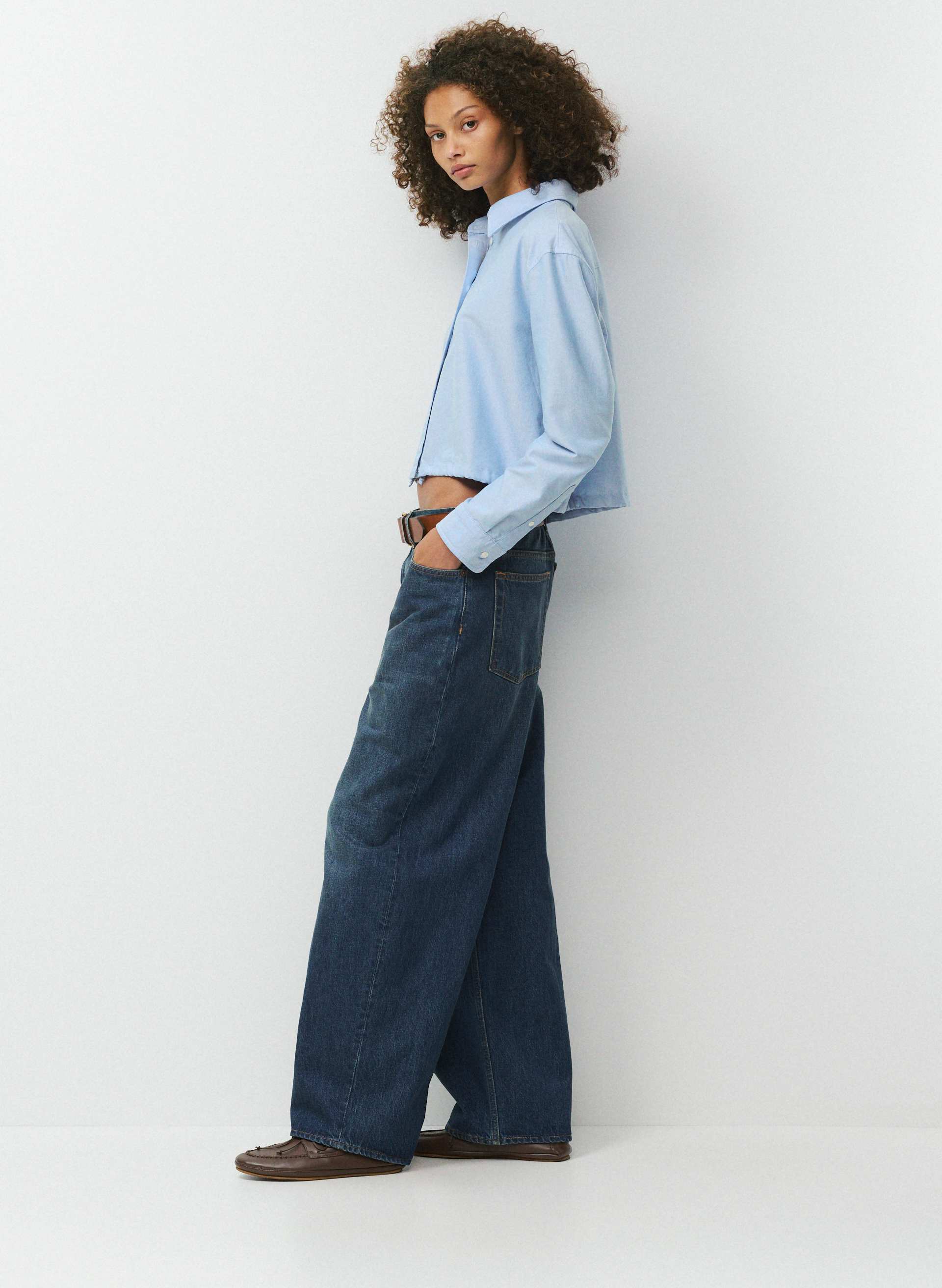 NOVELLA OXFORD SHIRT | Aritzia