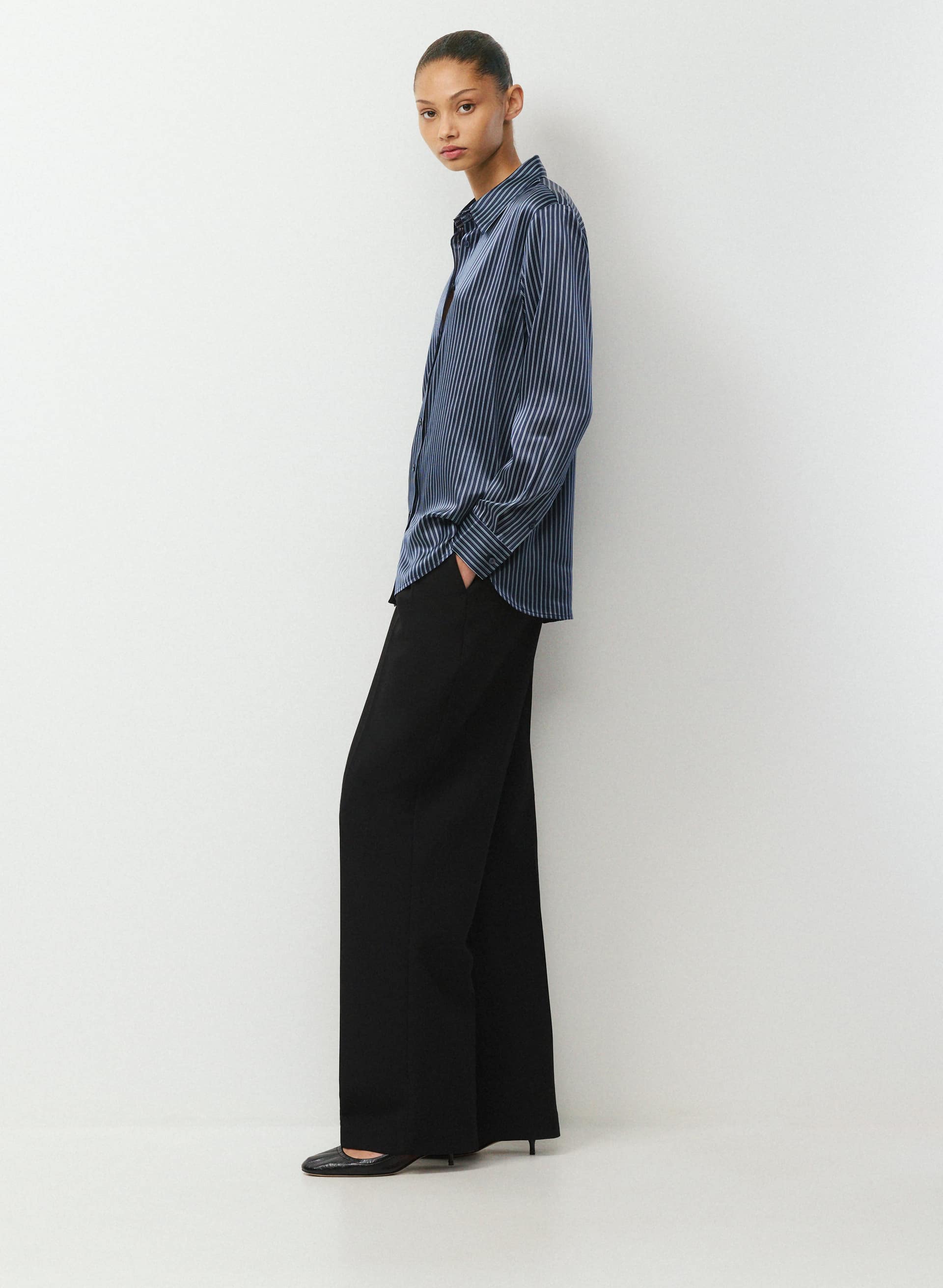 FORECAST SILK SHIRT | Aritzia