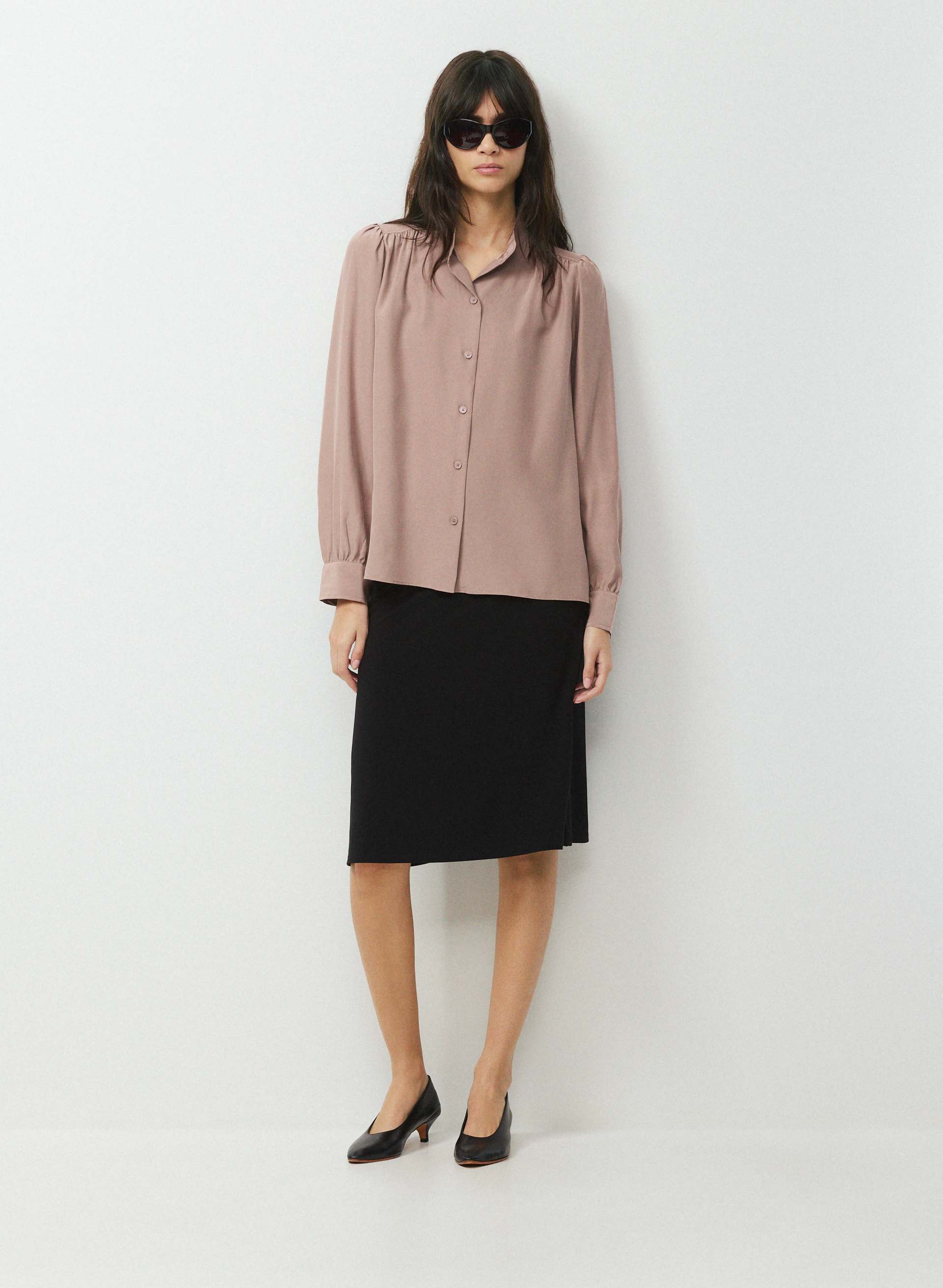 DELPHINE SILK BLOUSE | Aritzia