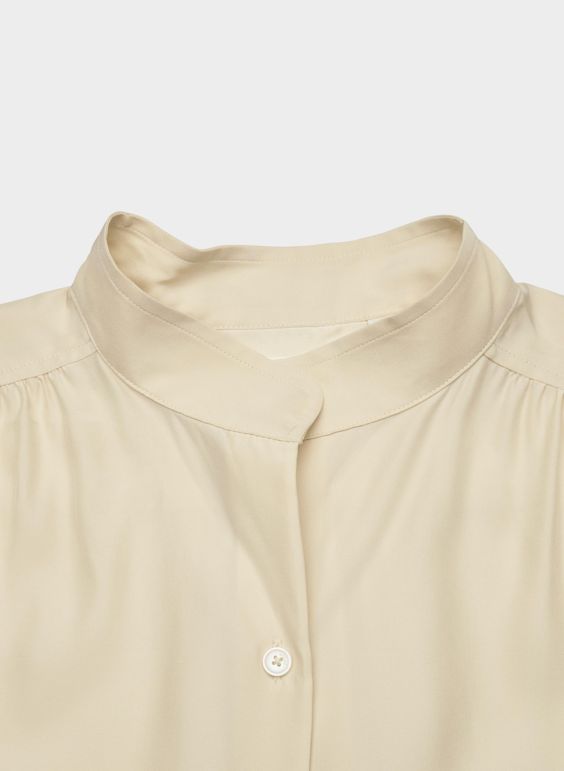 DELPHINE SILK BLOUSE | Aritzia