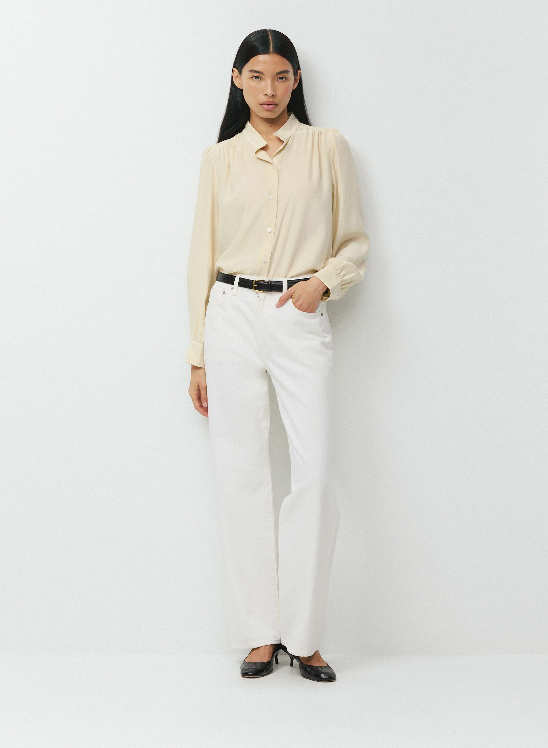 DELPHINE SILK BLOUSE | Aritzia