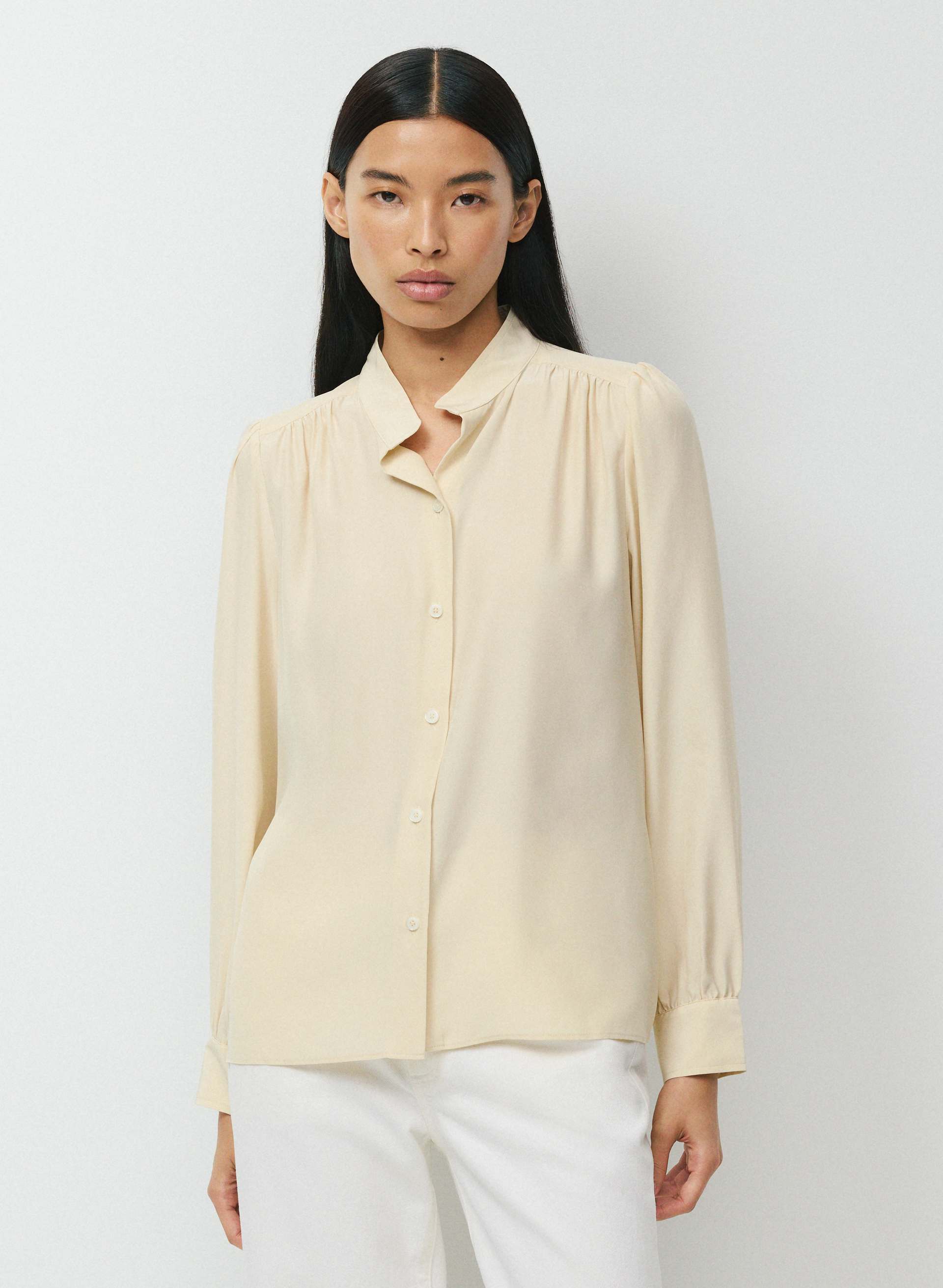 DELPHINE SILK BLOUSE | Aritzia