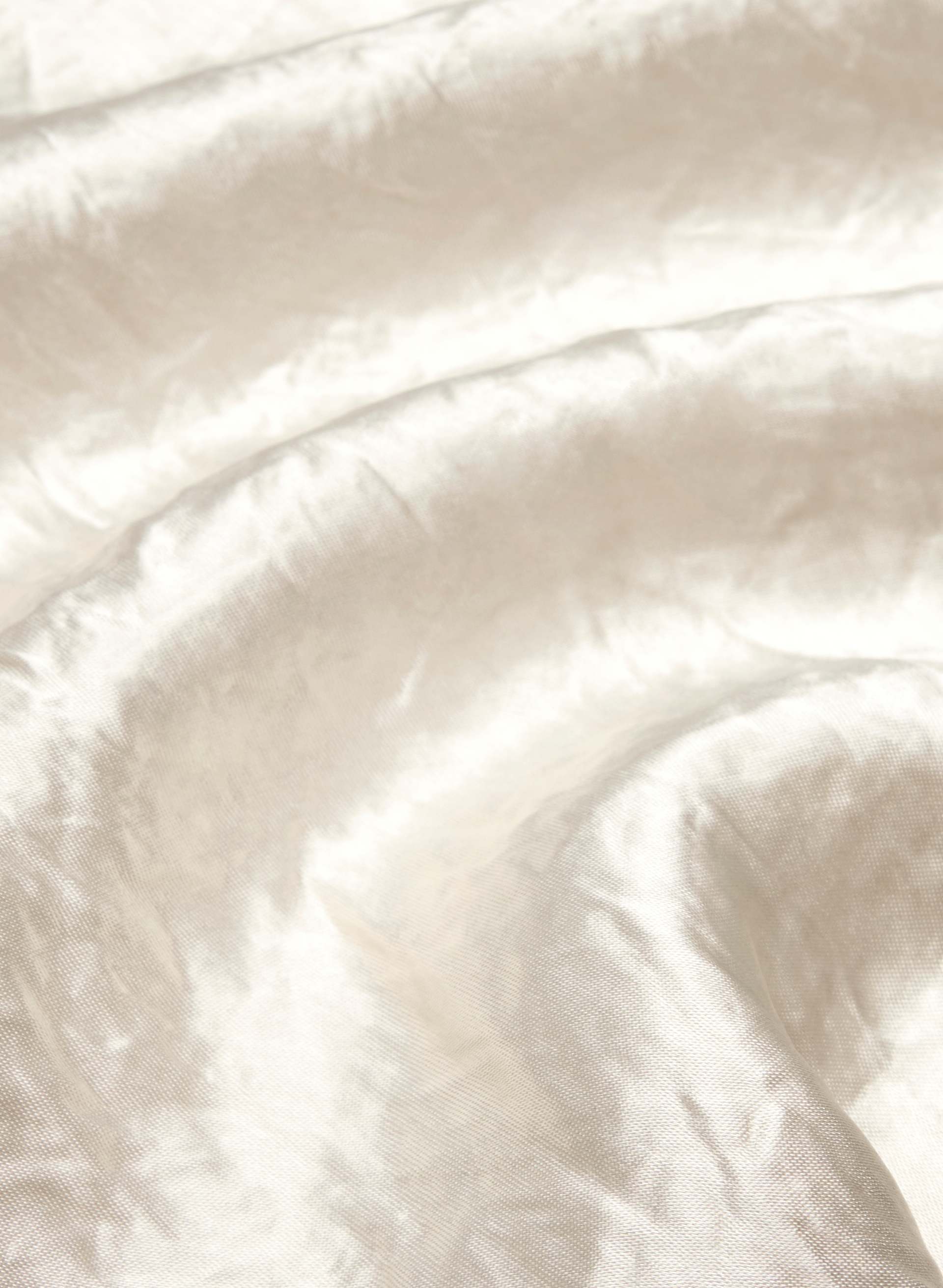 FAMILIAR SATIN CAMISOLE | Aritzia