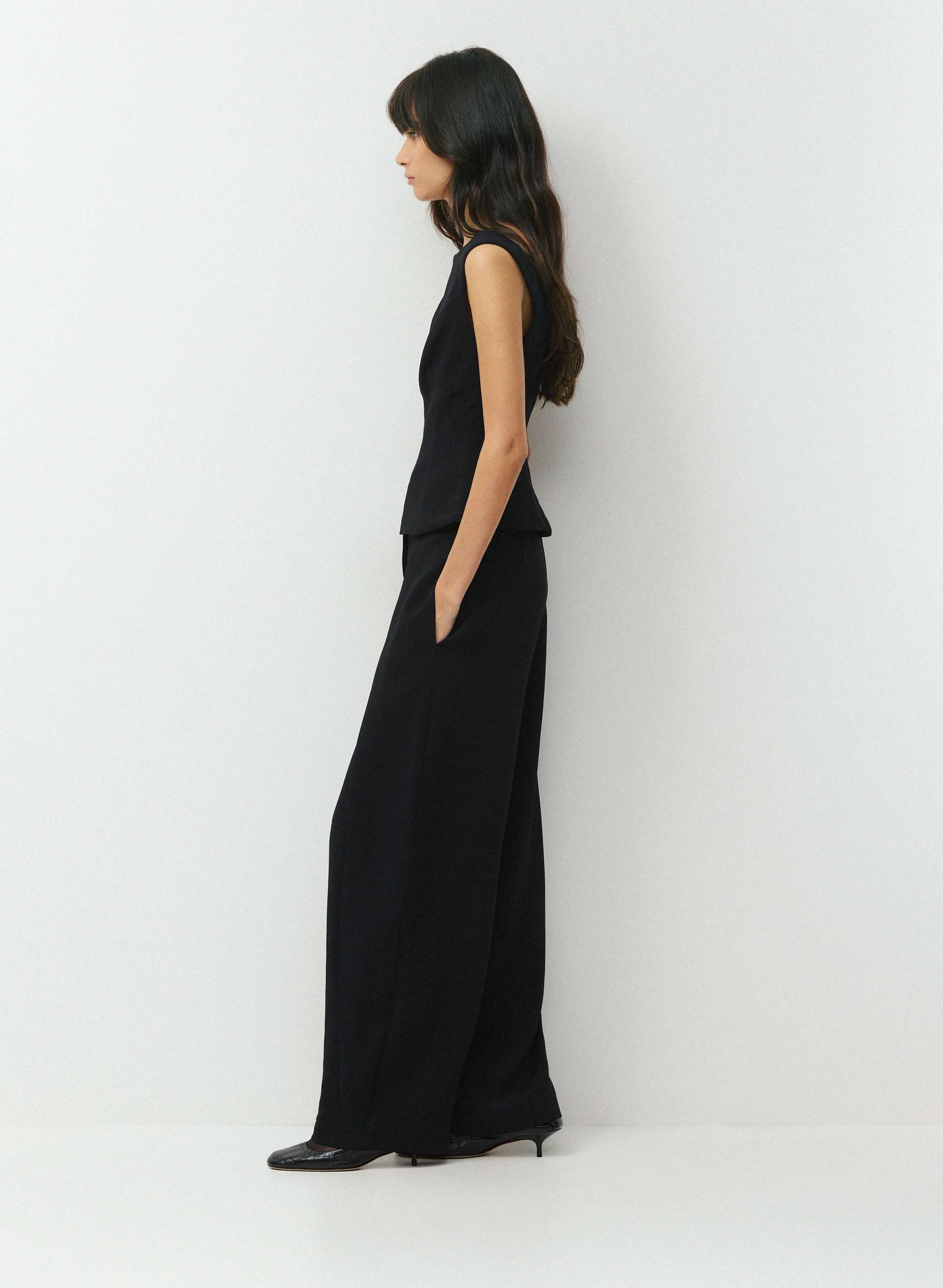 PANELIST TOP | Aritzia