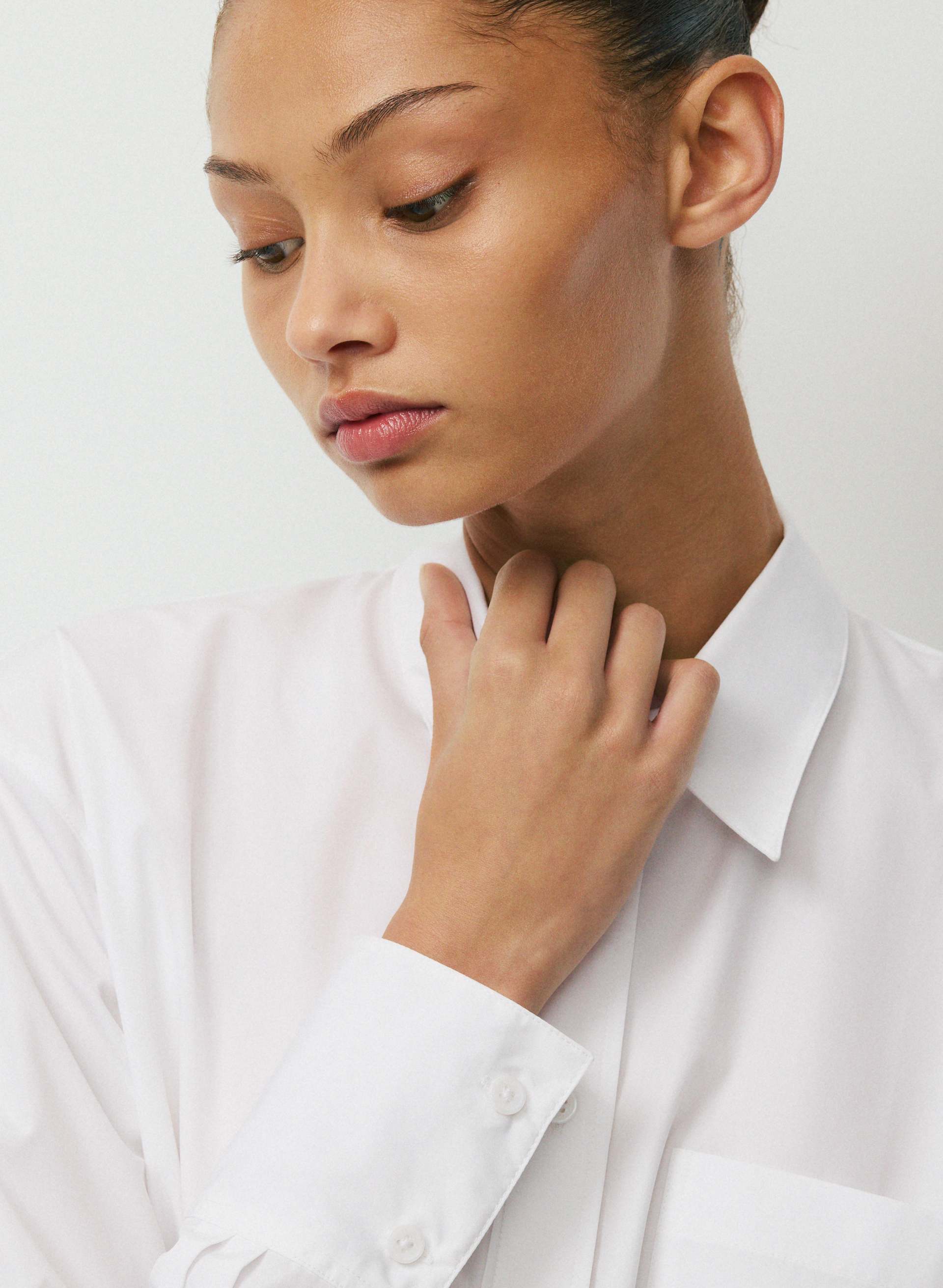 LANDMARK POPLIN SHIRT | Aritzia