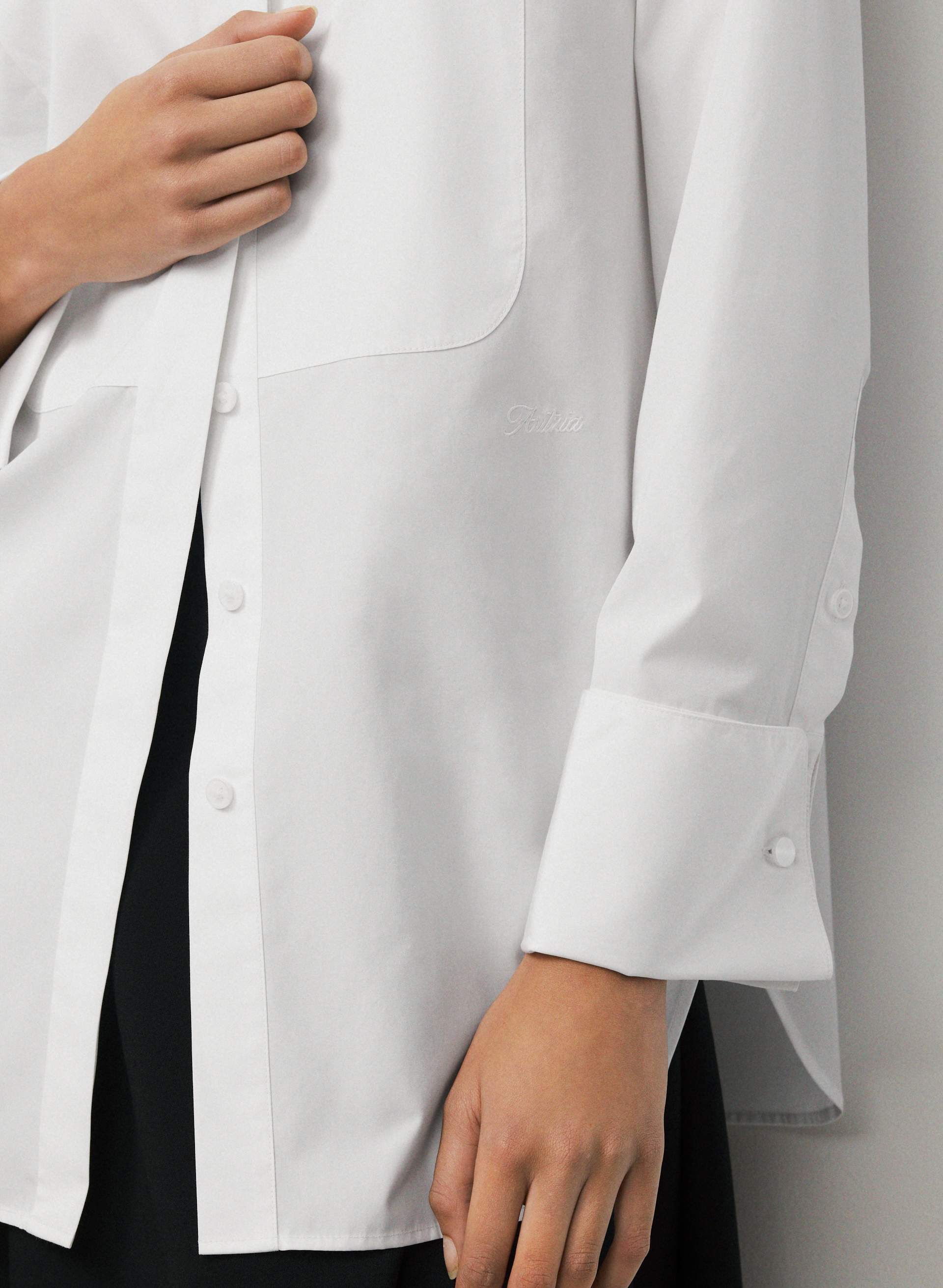 DISTRICT POPLIN SHIRT | Aritzia