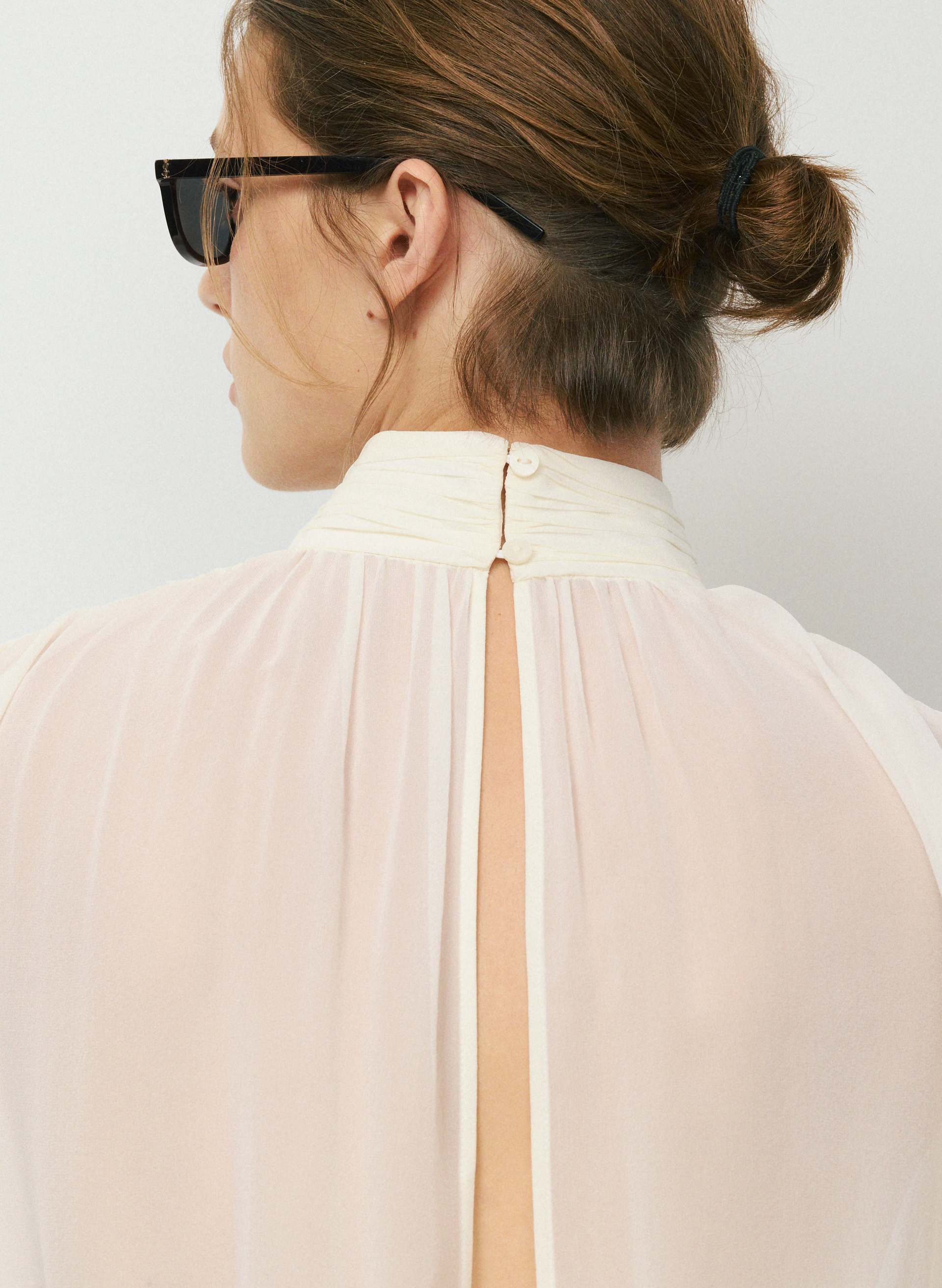 HAUT REFLECT EN SOIE | Aritzia