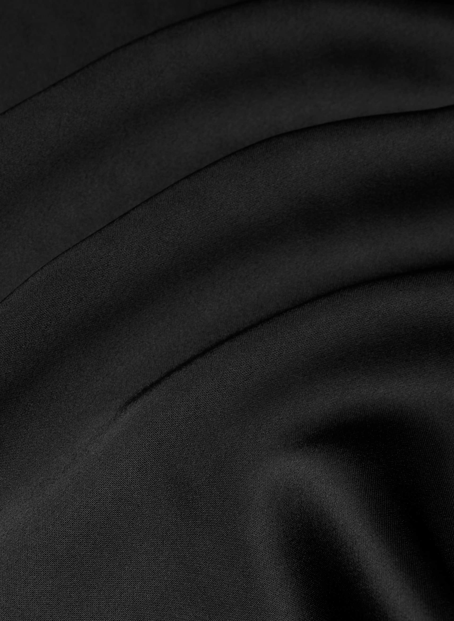 SMOKESCREEN SATIN TOP | Aritzia
