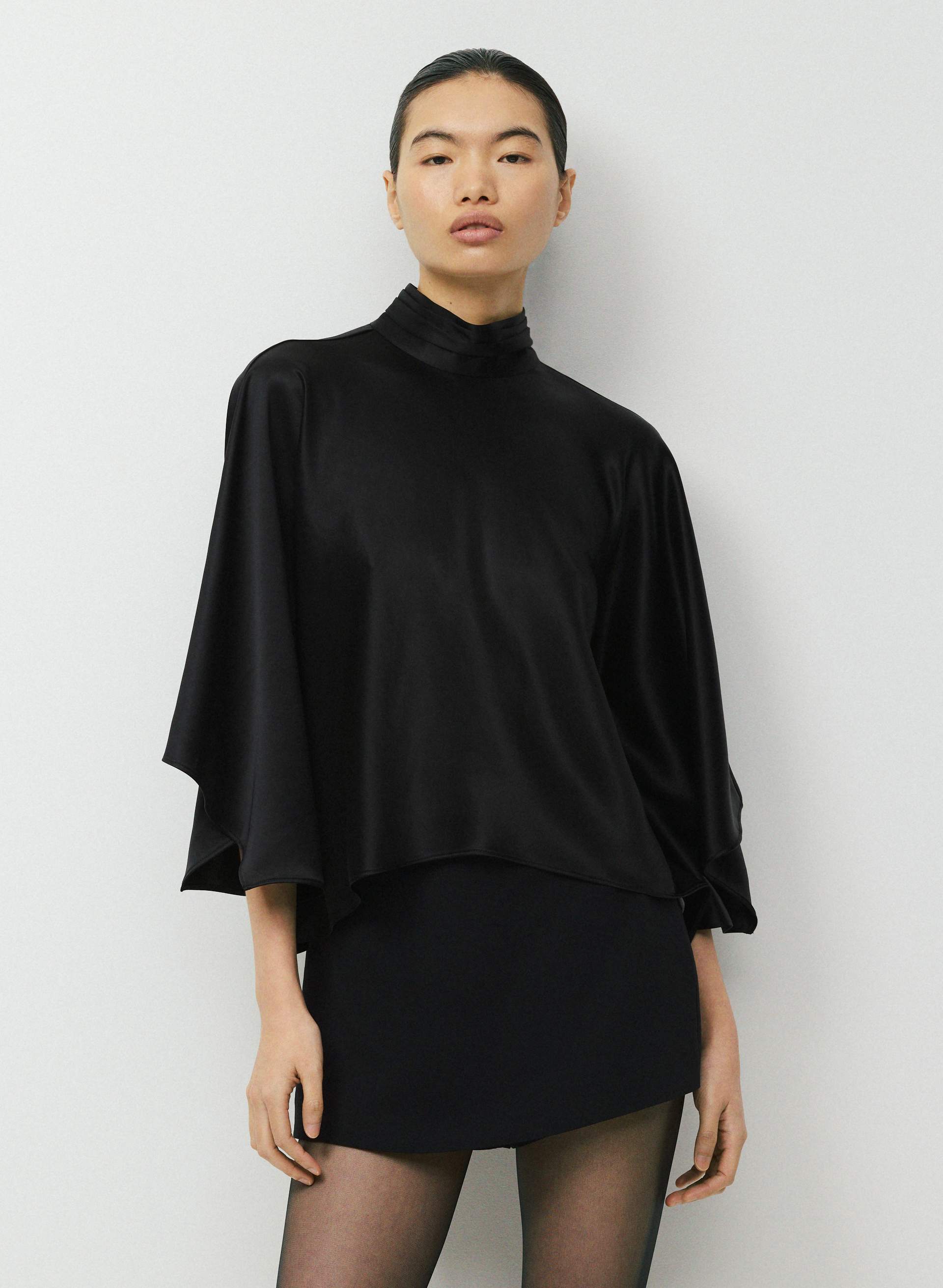 SMOKESCREEN SATIN TOP | Aritzia
