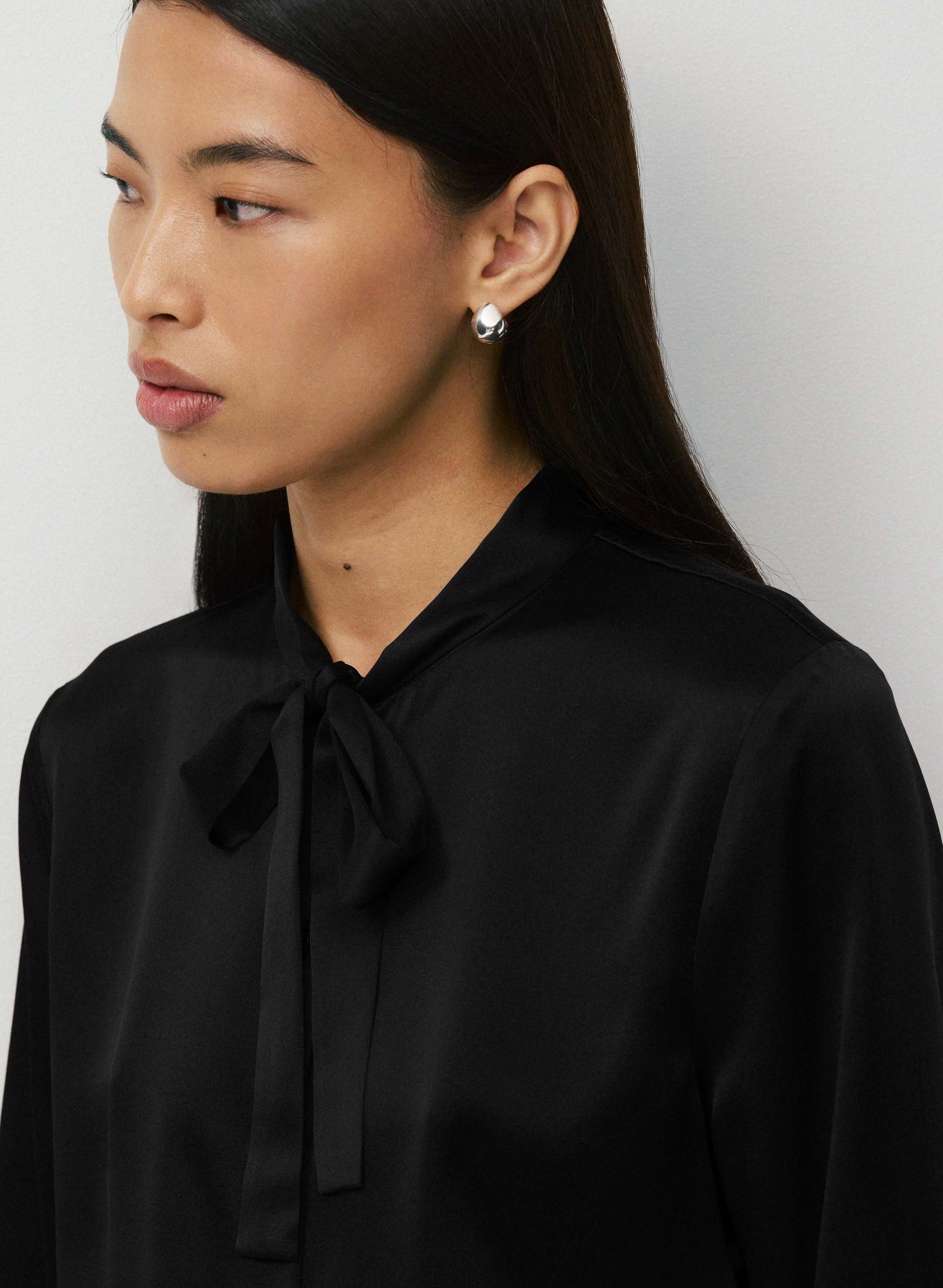 PUBLICIST BLOUSE | Aritzia