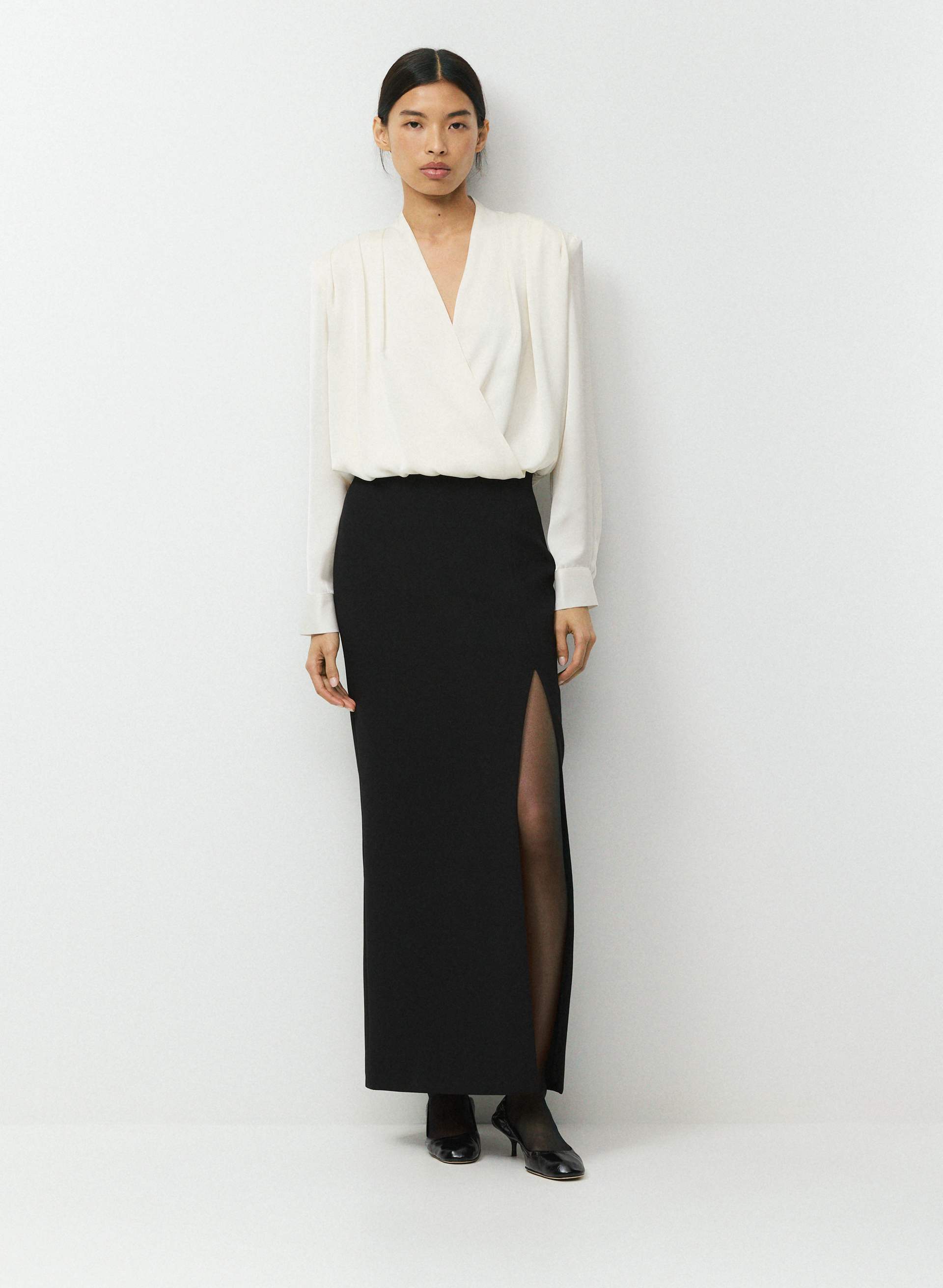 FEATURE SATIN BLOUSE | Aritzia
