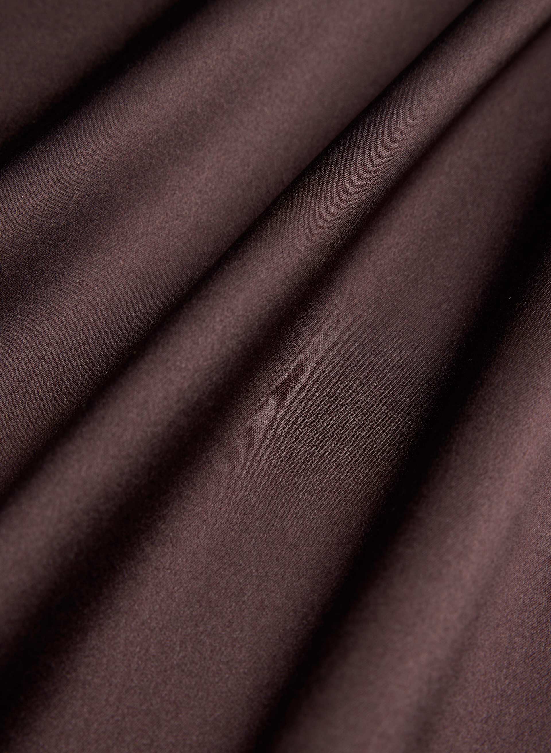 BLOUSE FEATURE EN SATIN | Aritzia