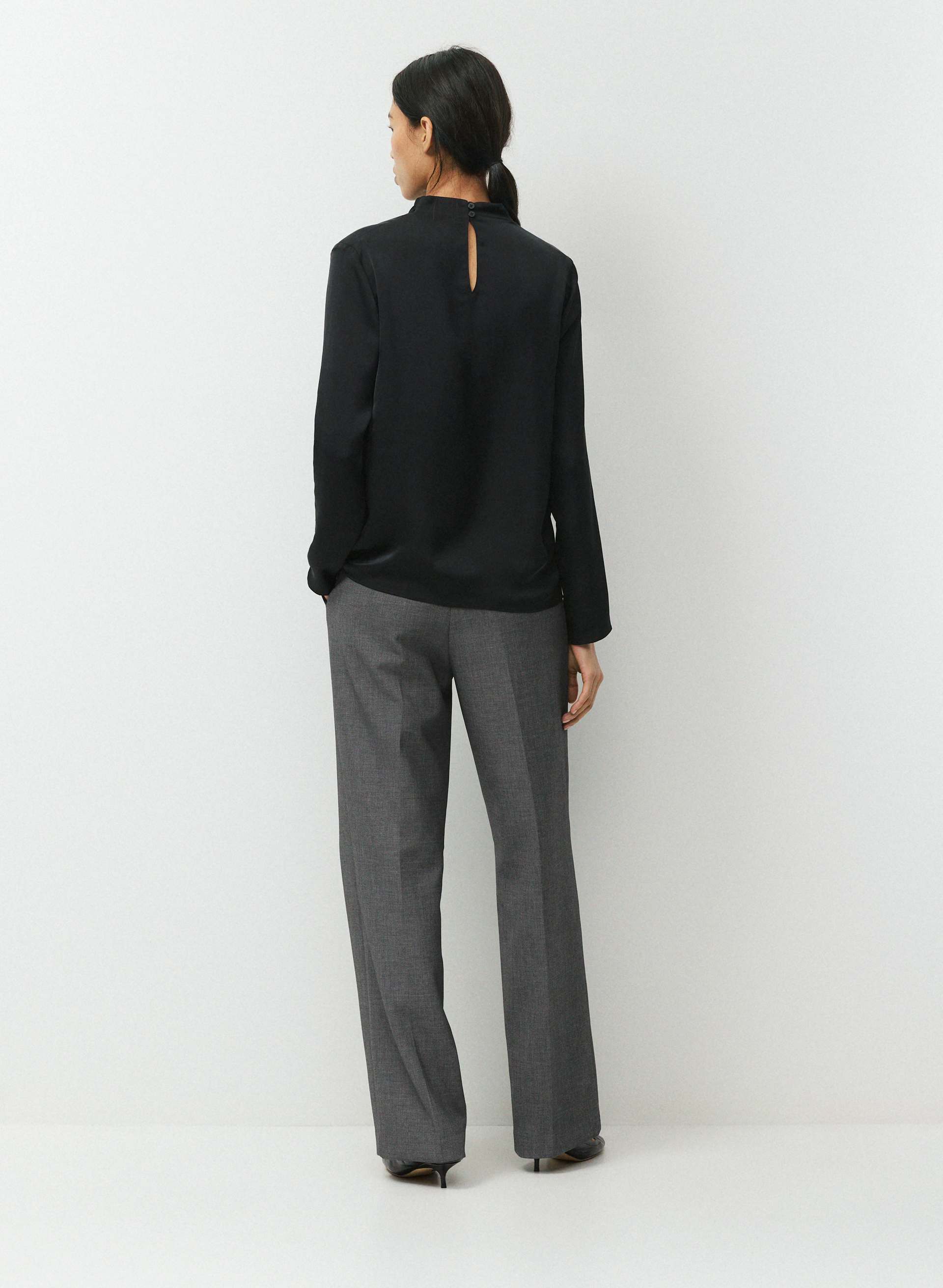 NOMINEE SATIN LONGSLEEVE BLOUSE | Aritzia