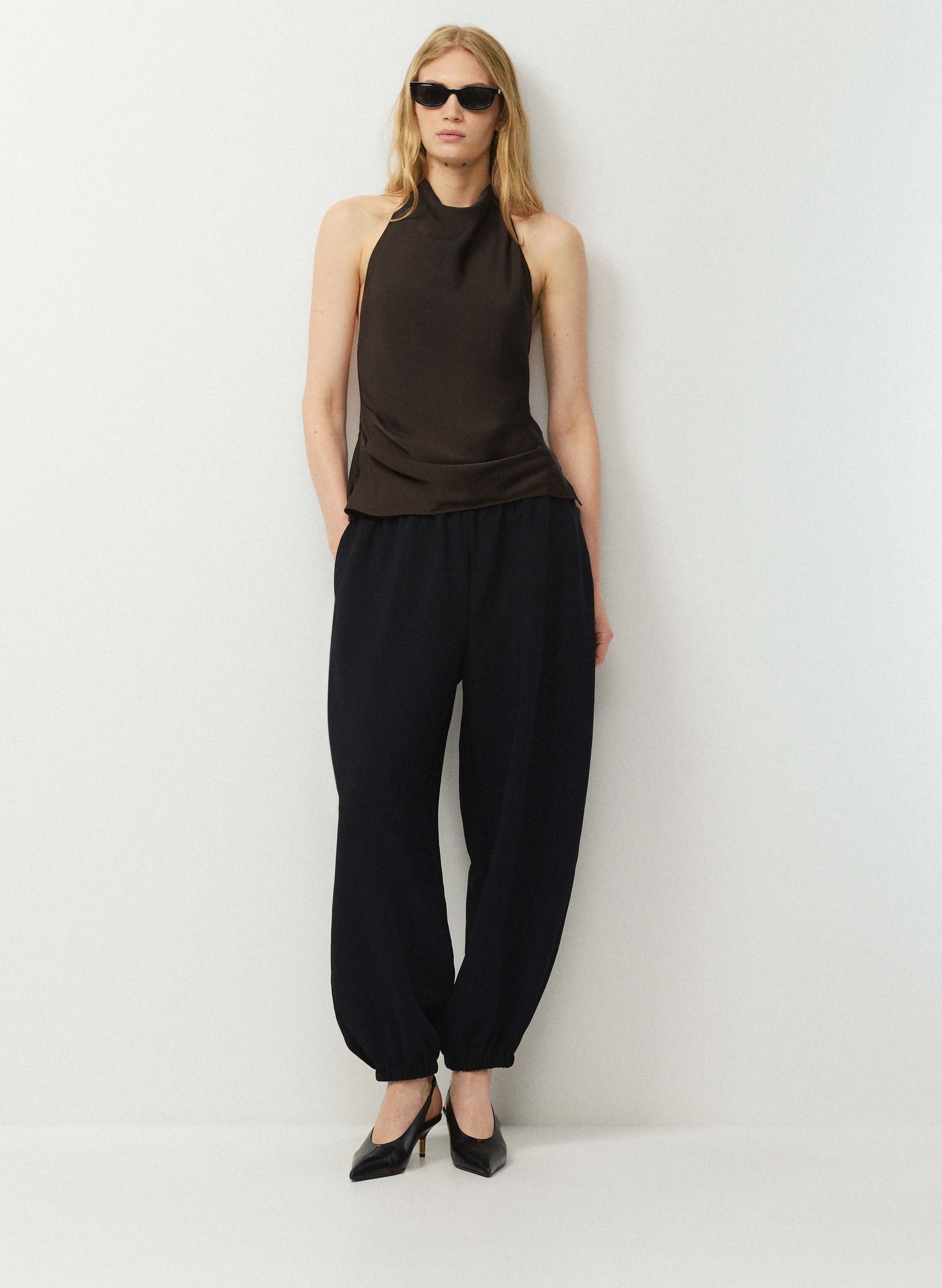 REFINE SHINE™ AUDIENCE HALTER TOP | Aritzia