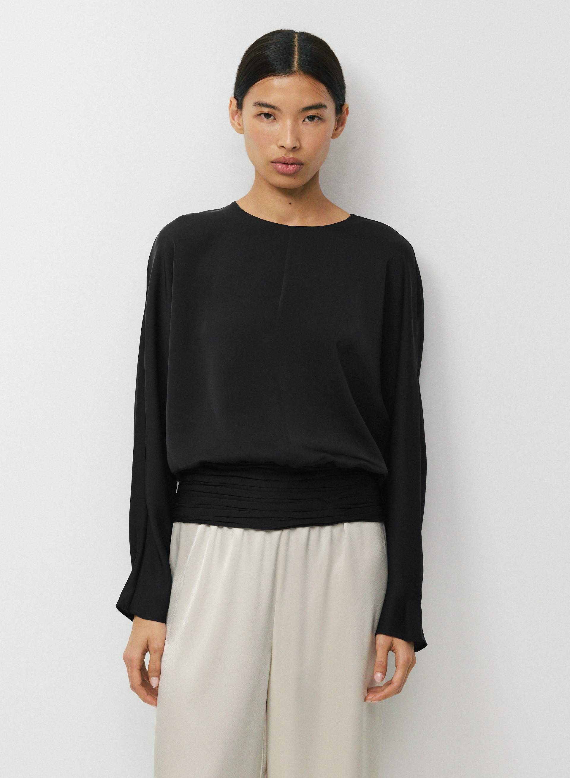 TRUSTEE SATIN TOP | Aritzia
