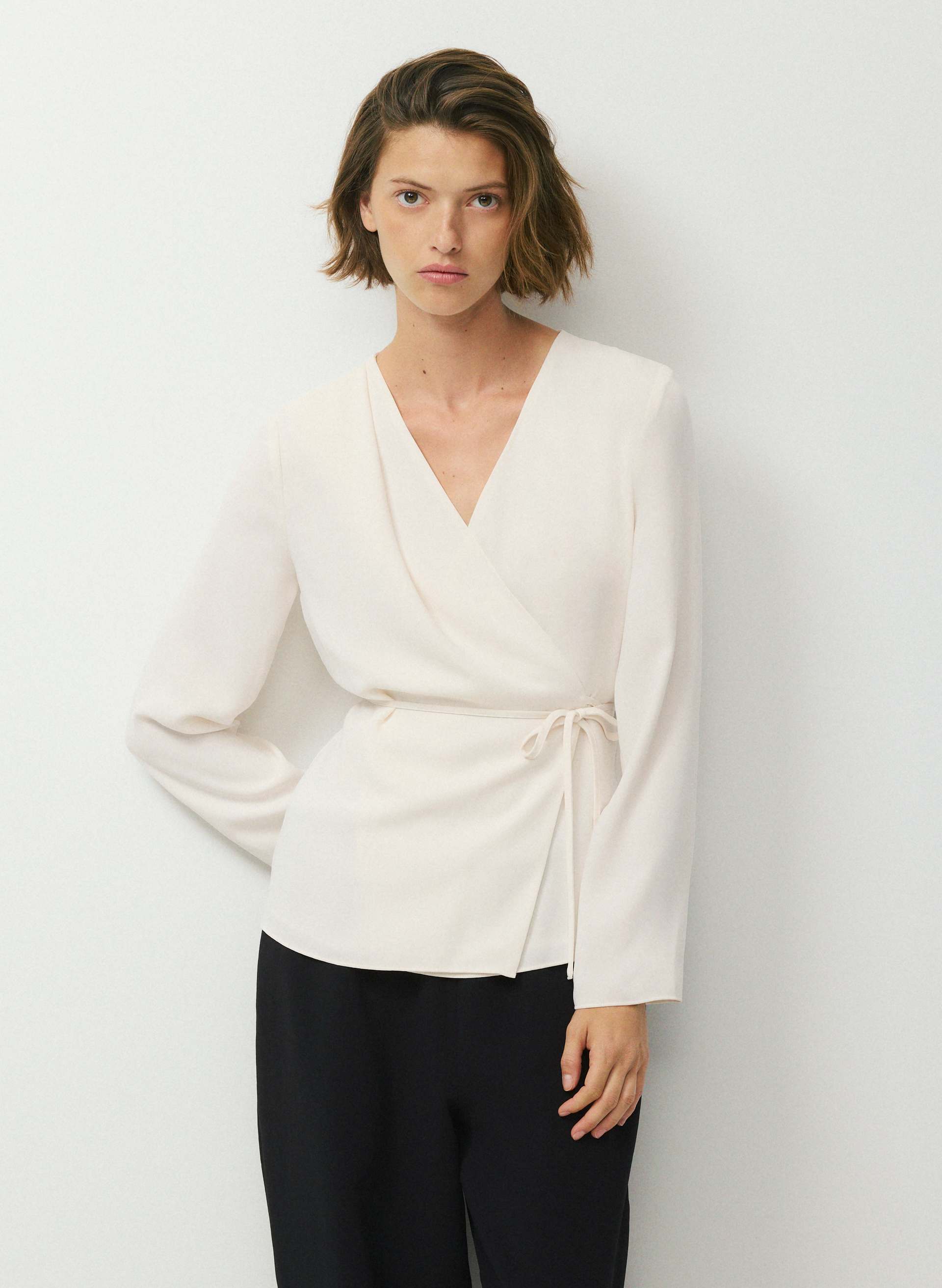 LEDGER BLOUSE | Aritzia