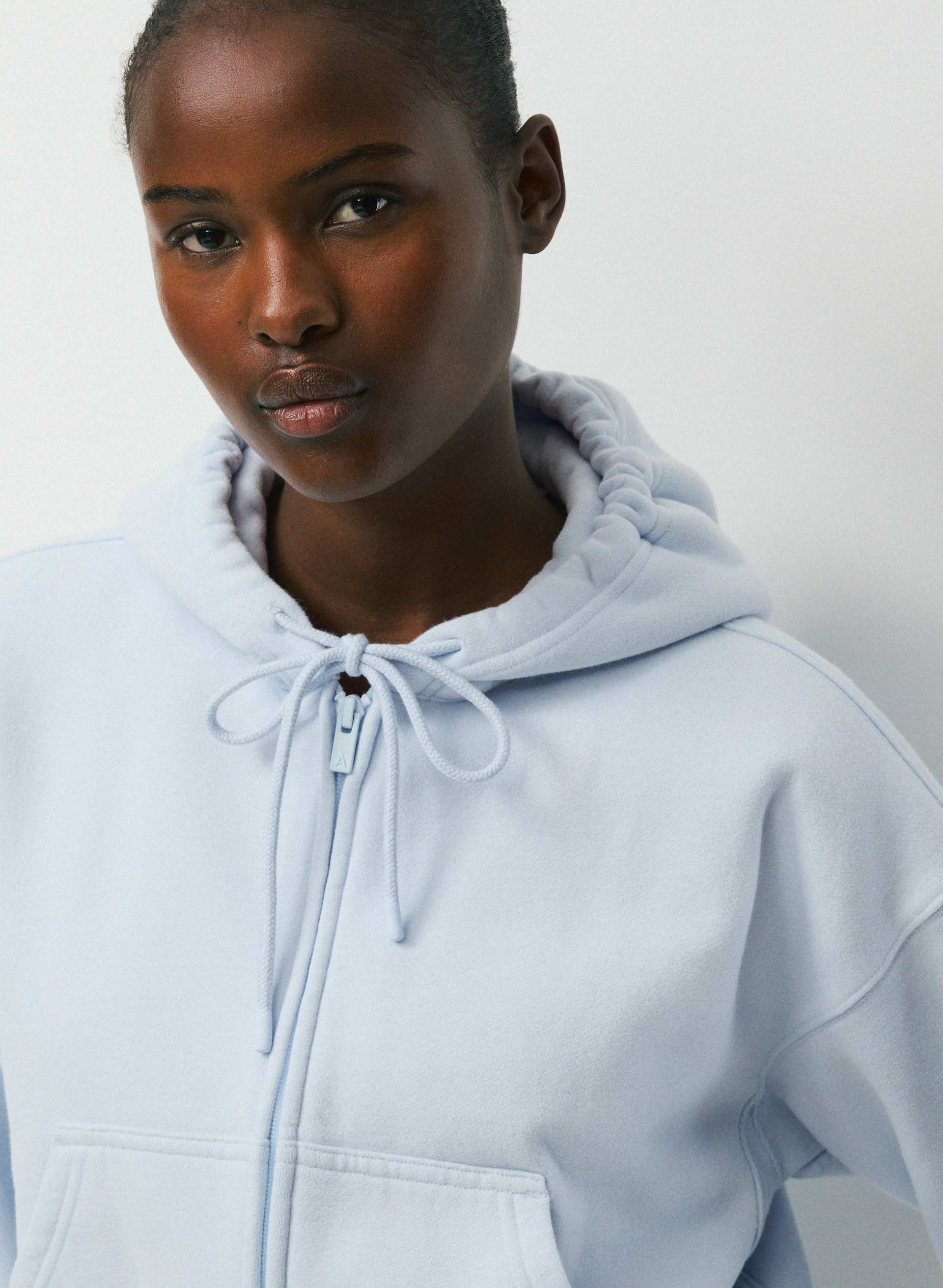 CHANDAIL BOYFR. CAP. F. ÉCL. - MOLL. DOUILLET | Aritzia
