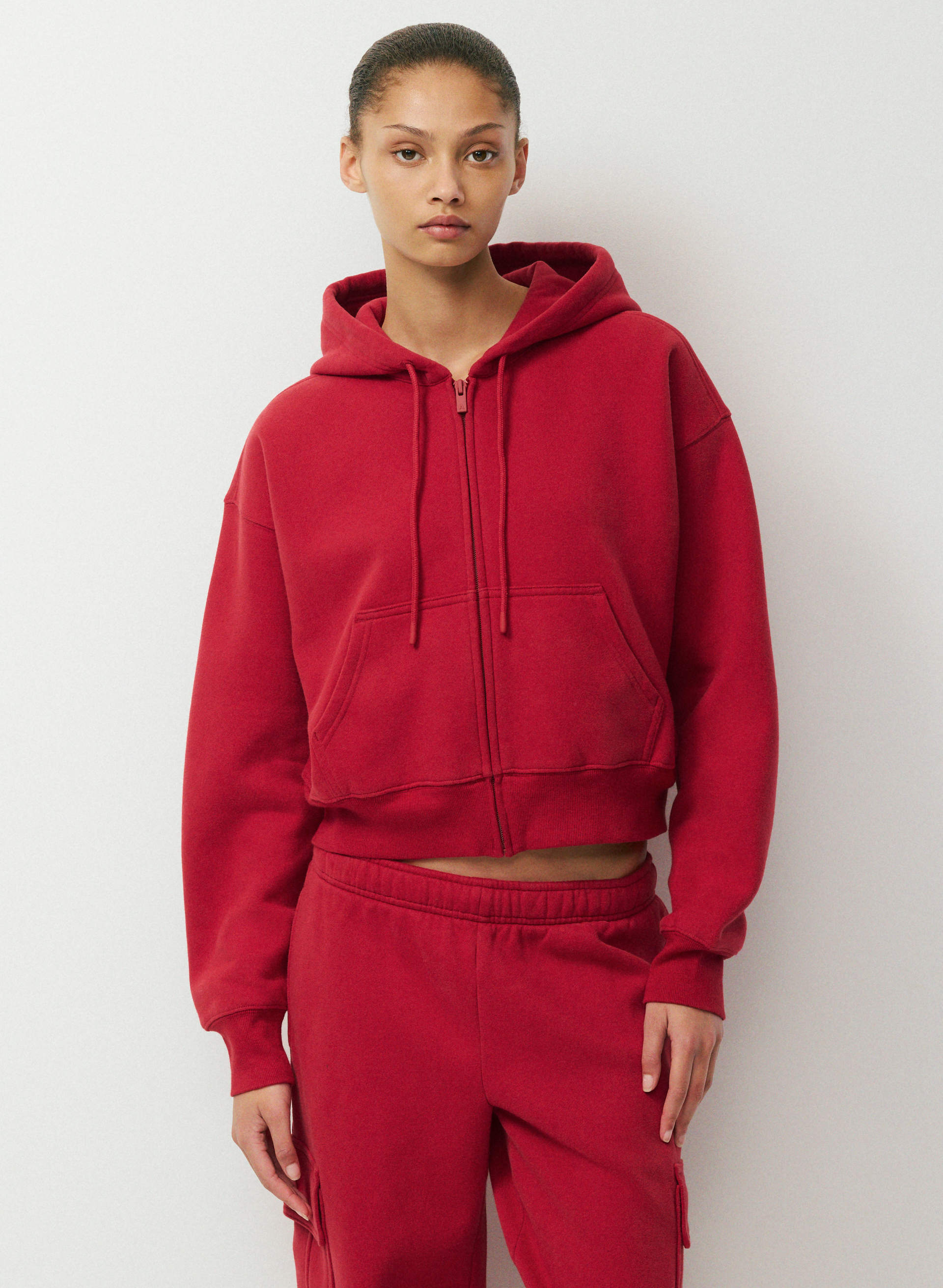 COZY SWEATFLEECE BOYFRIEND BOXY ZIP HOODIE | Aritzia