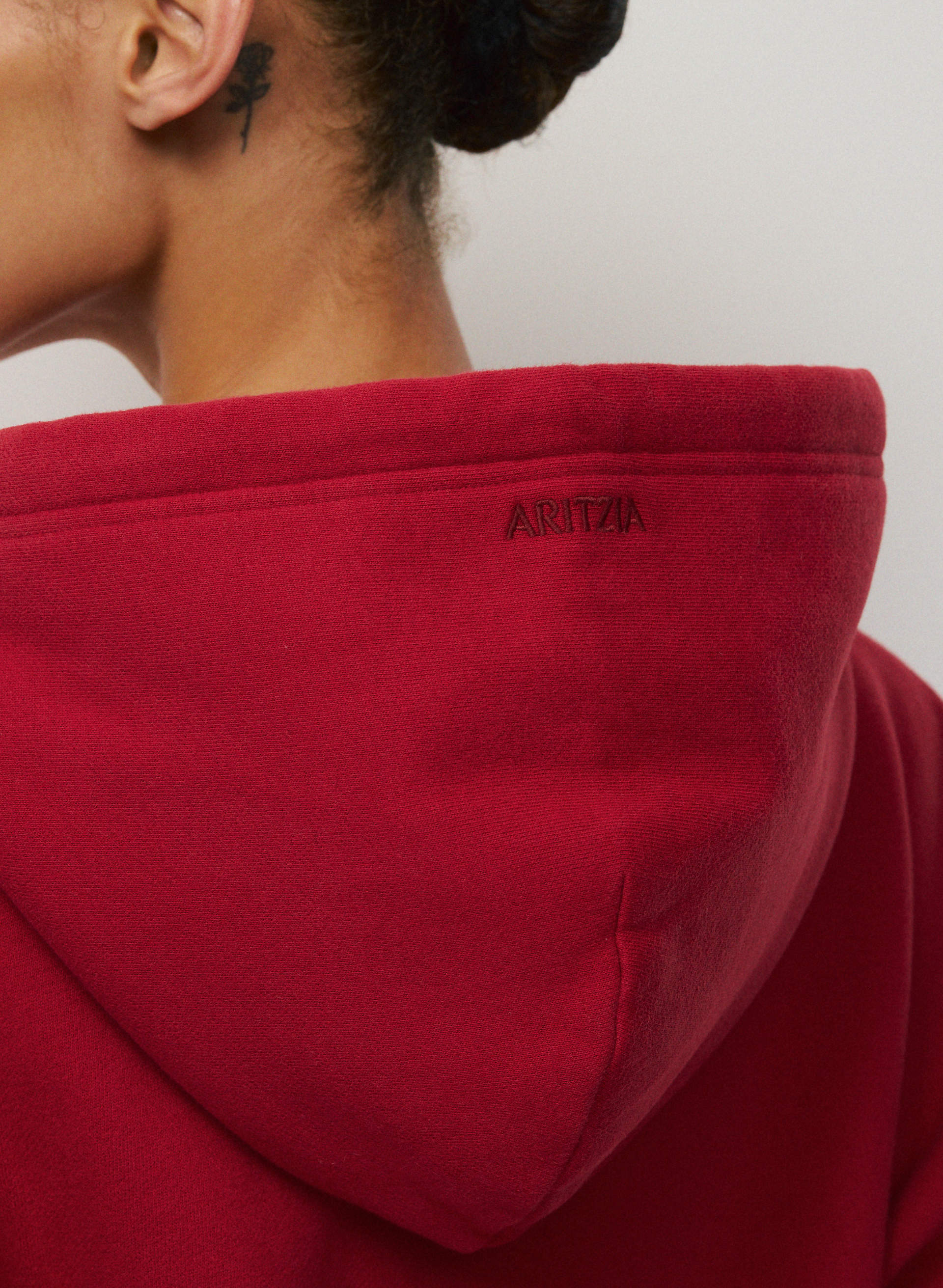 COZY SWEATFLEECE BOYFRIEND BOXY ZIP HOODIE | Aritzia