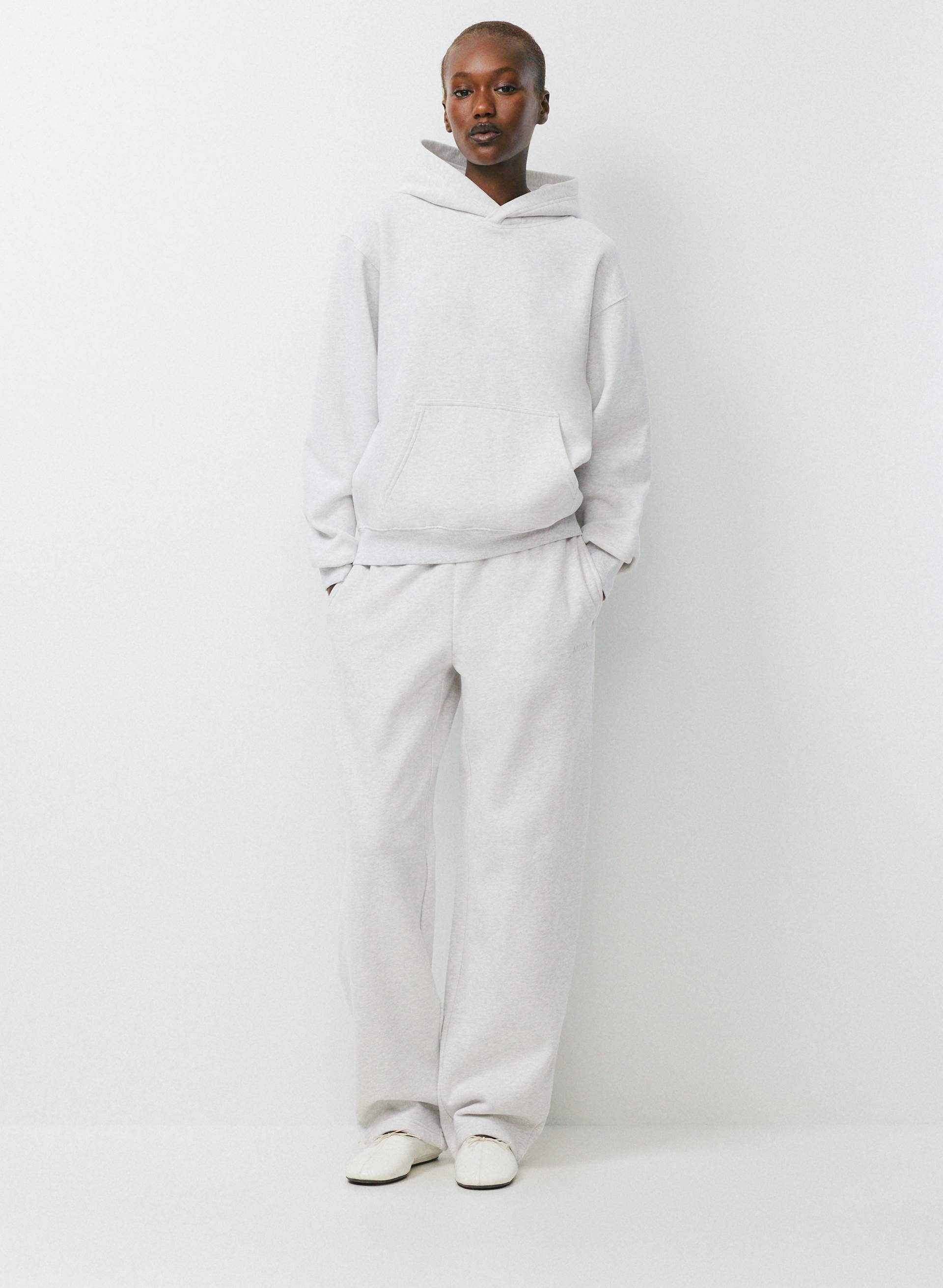 COZY SWEATFLEECE PERFECT HOODIE | Aritzia