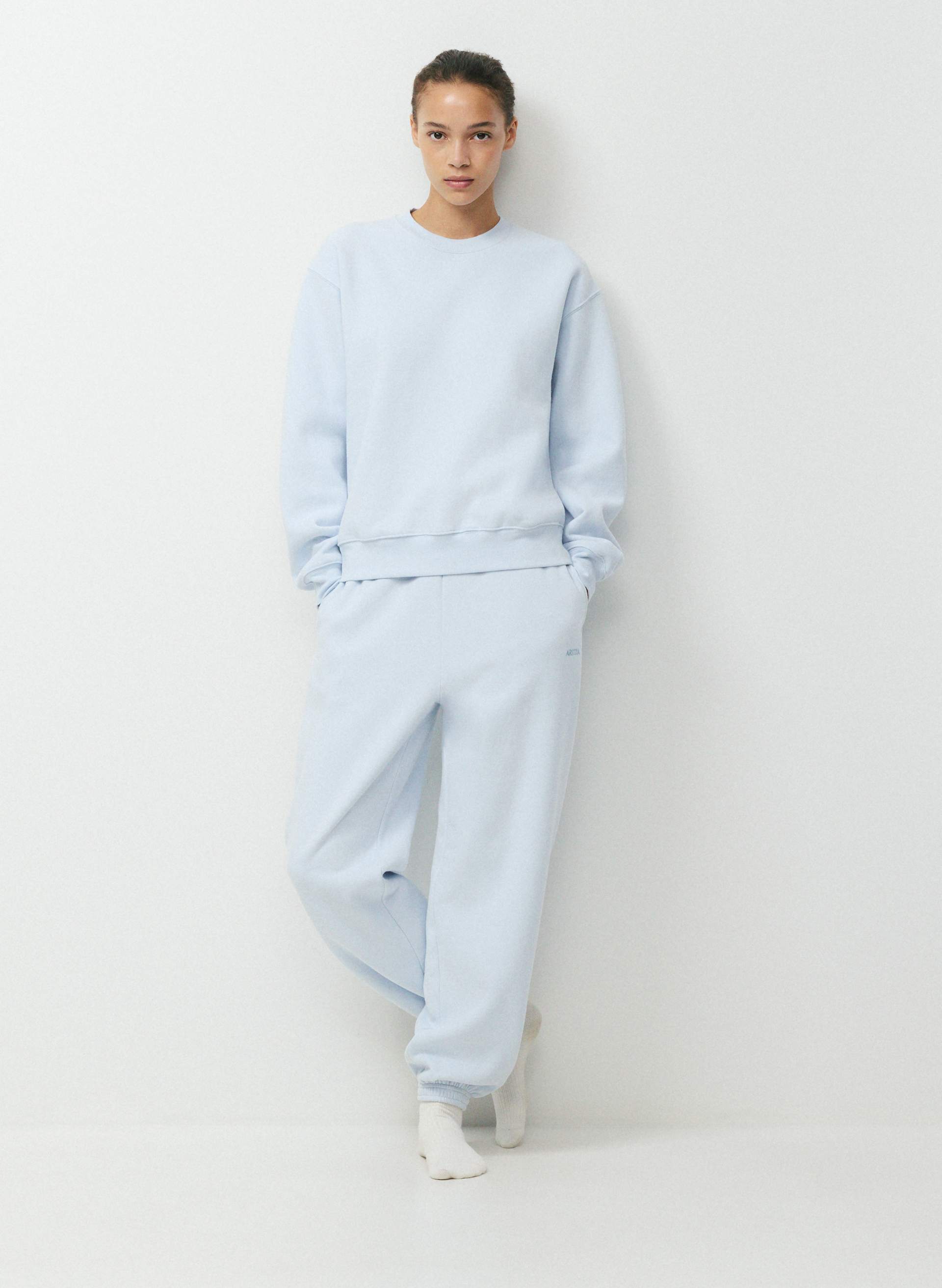 COZY SWEATFLEECE PERFECT CREW SWEATSHIRT - Classic fan-favourite fleece crewneck sweatshirt. 
