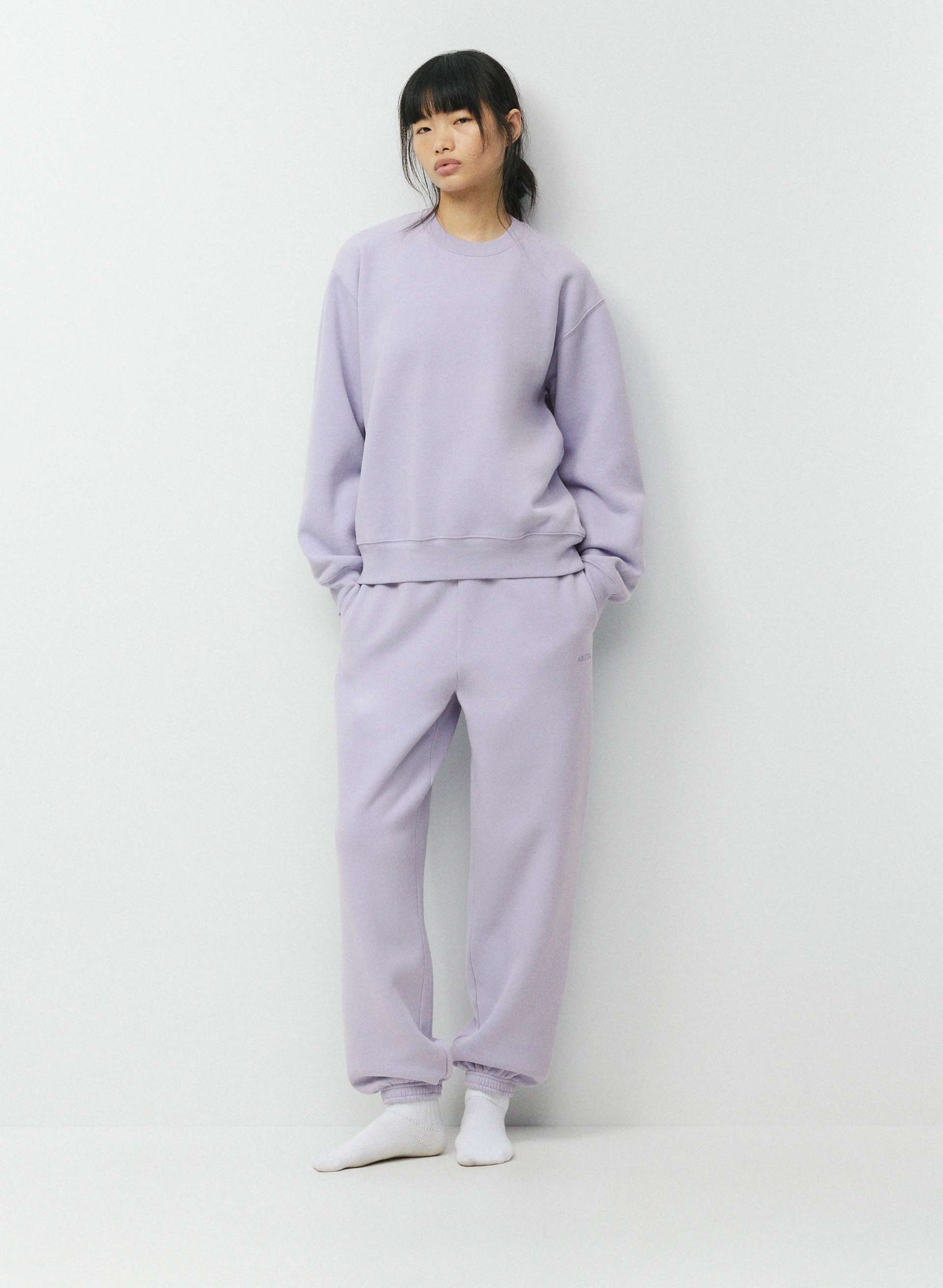 COZY SWEATFLEECE PERFECT CREW SWEATSHIRT | Aritzia